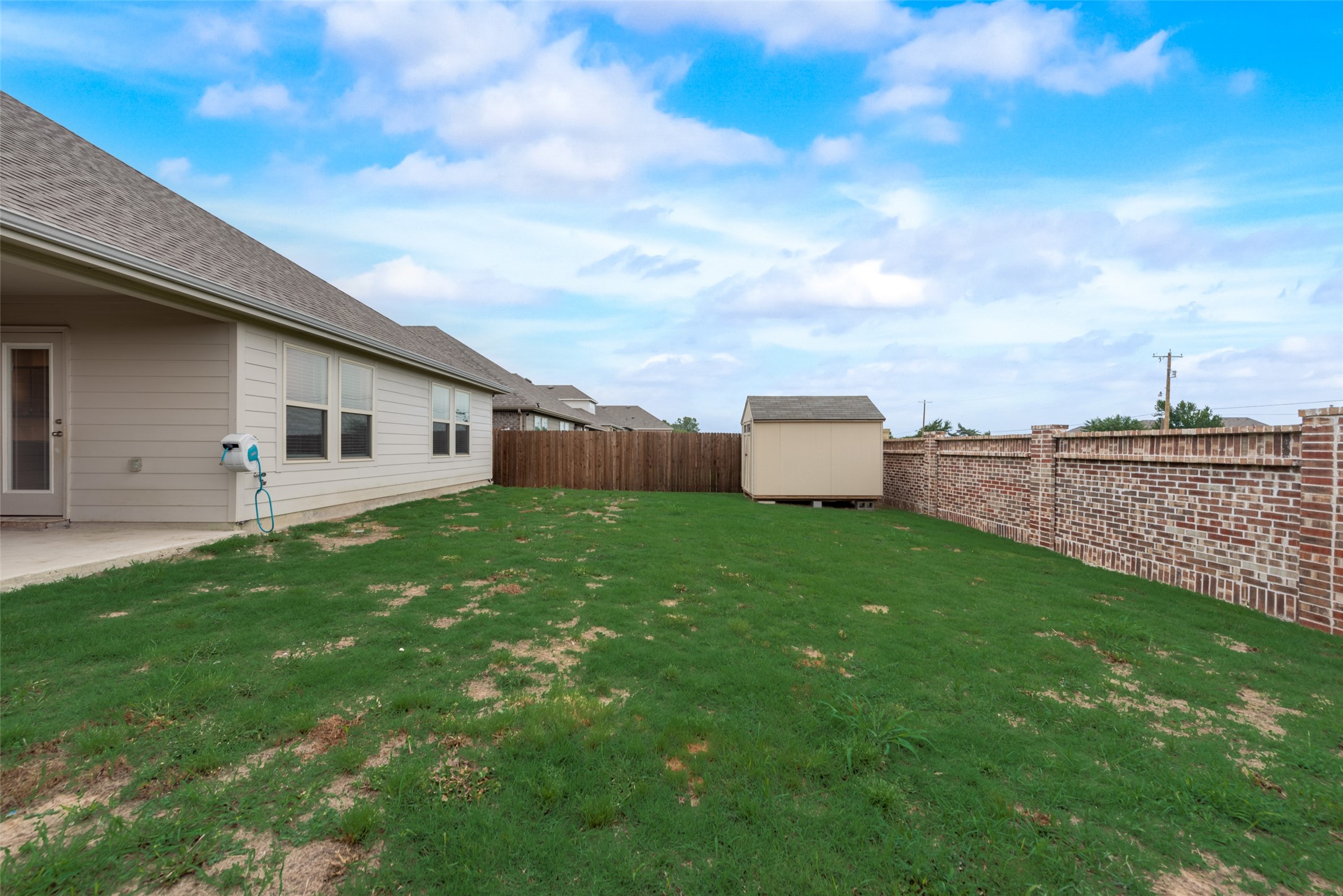 1501 Hidden Bluff Crossing Princeton TX 75407