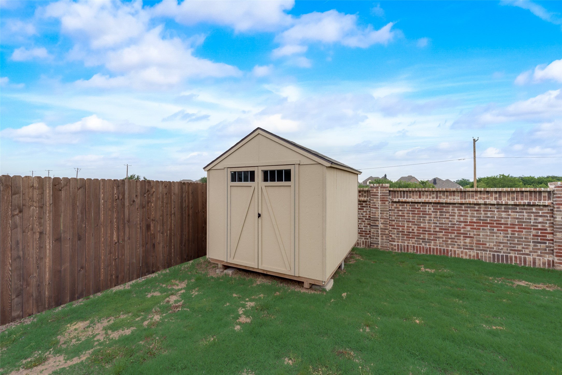 1501 Hidden Bluff Crossing Princeton TX 75407