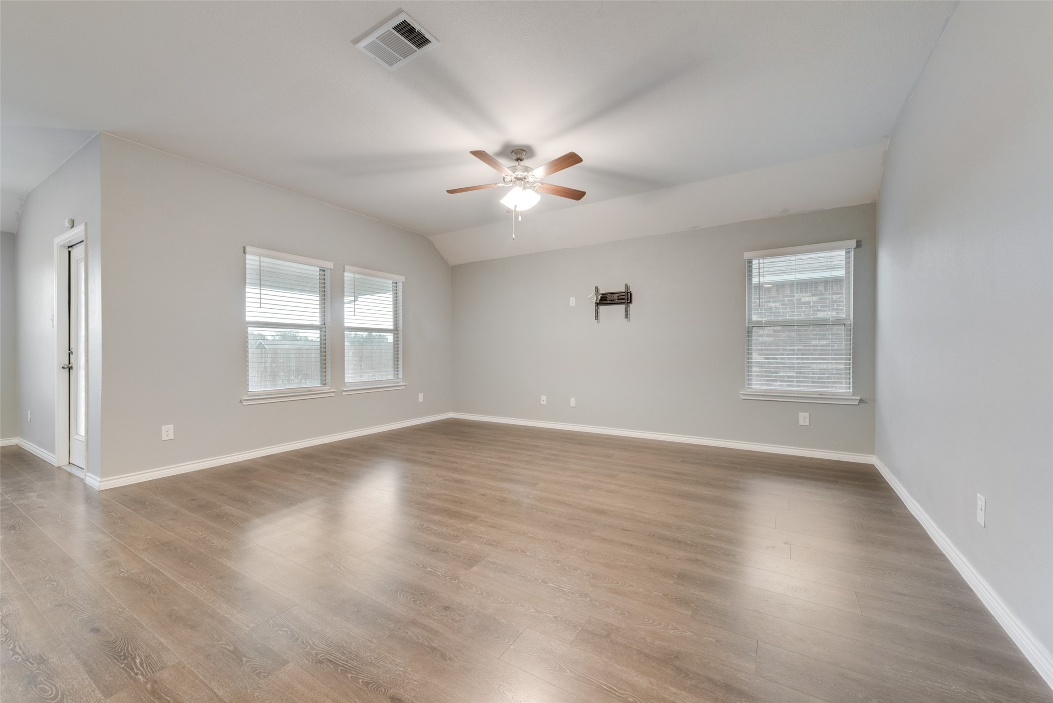 1501 Hidden Bluff Crossing Princeton TX 75407