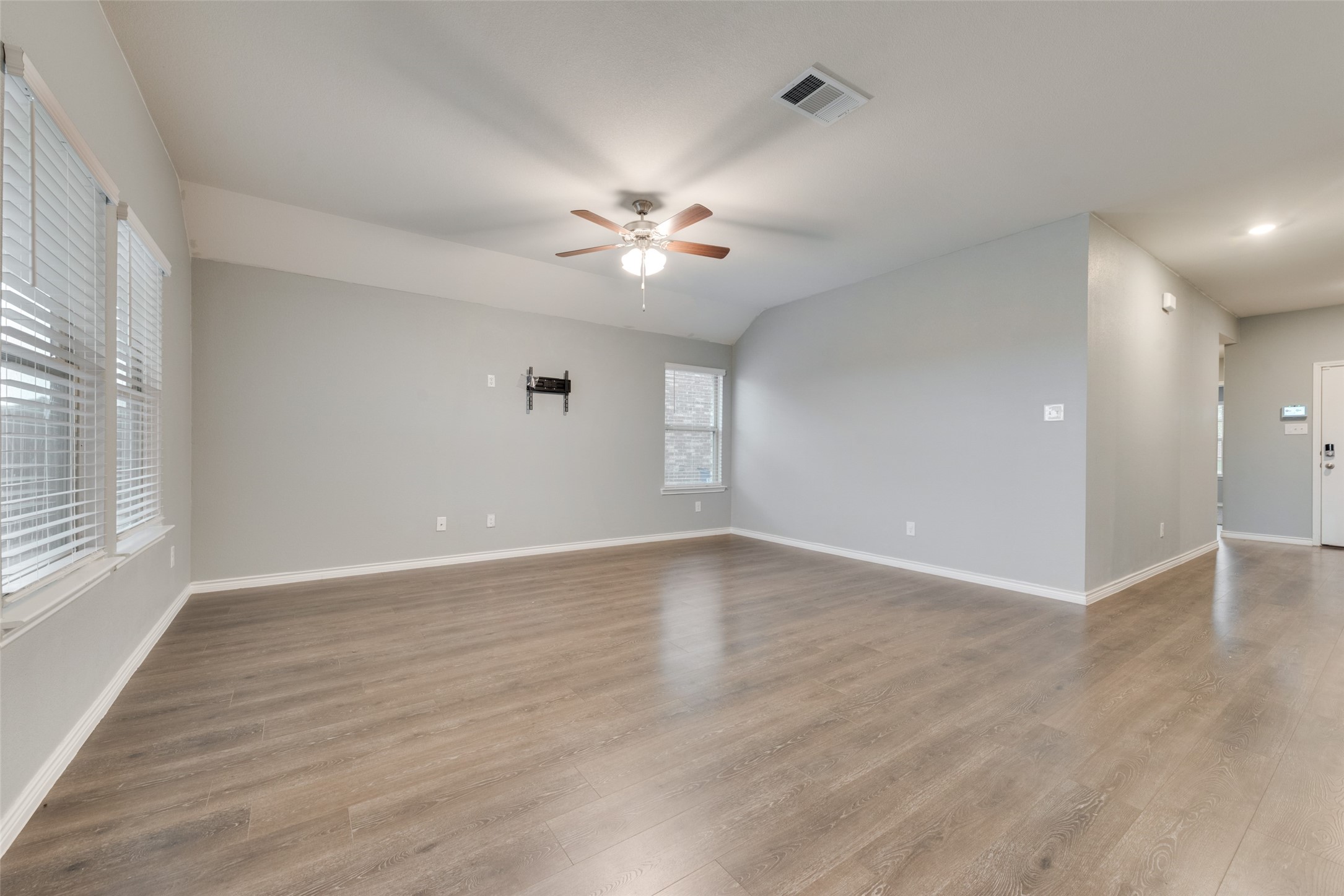 1501 Hidden Bluff Crossing Princeton TX 75407