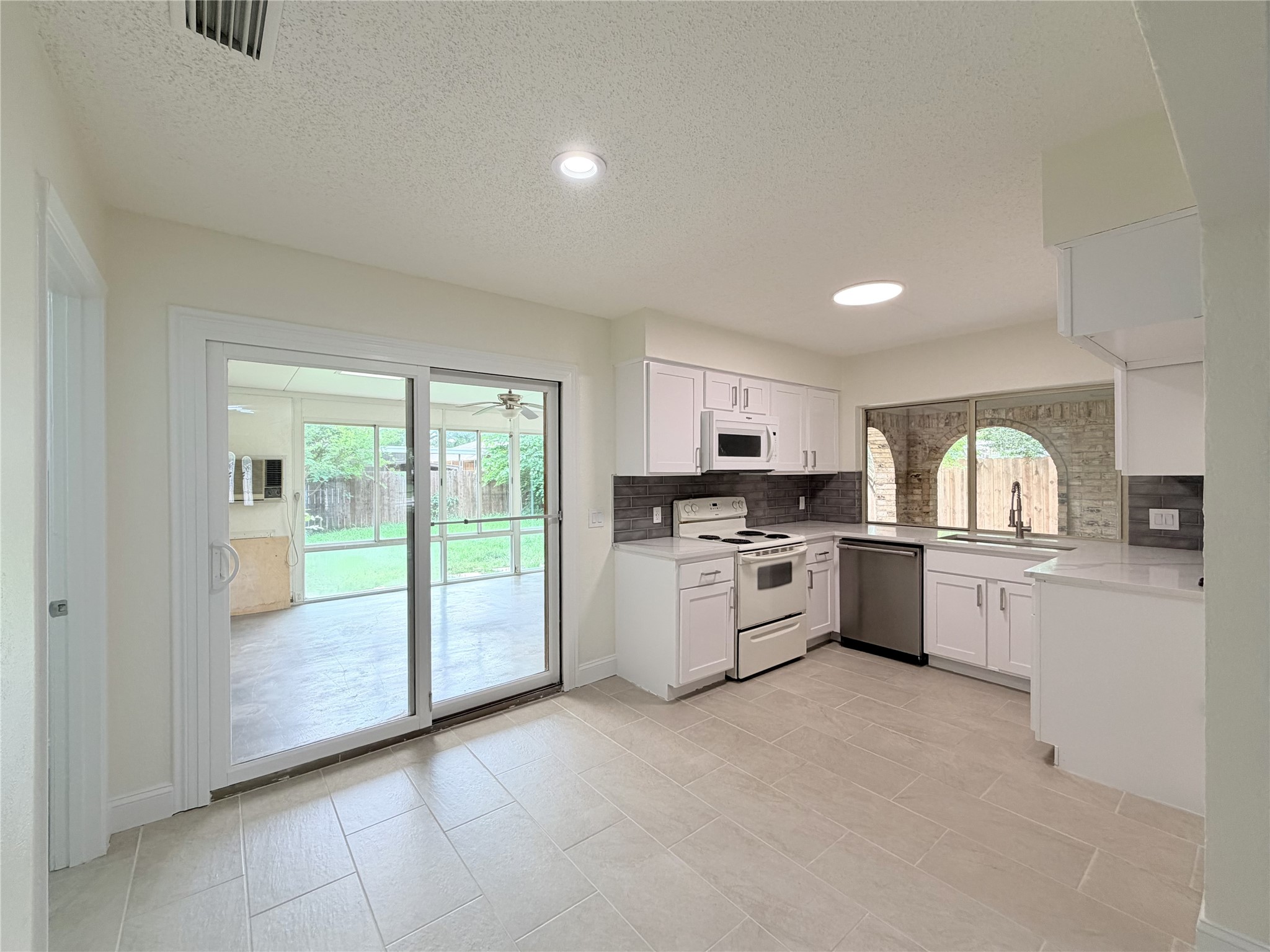 2728 Parkhaven Drive Plano TX 75075