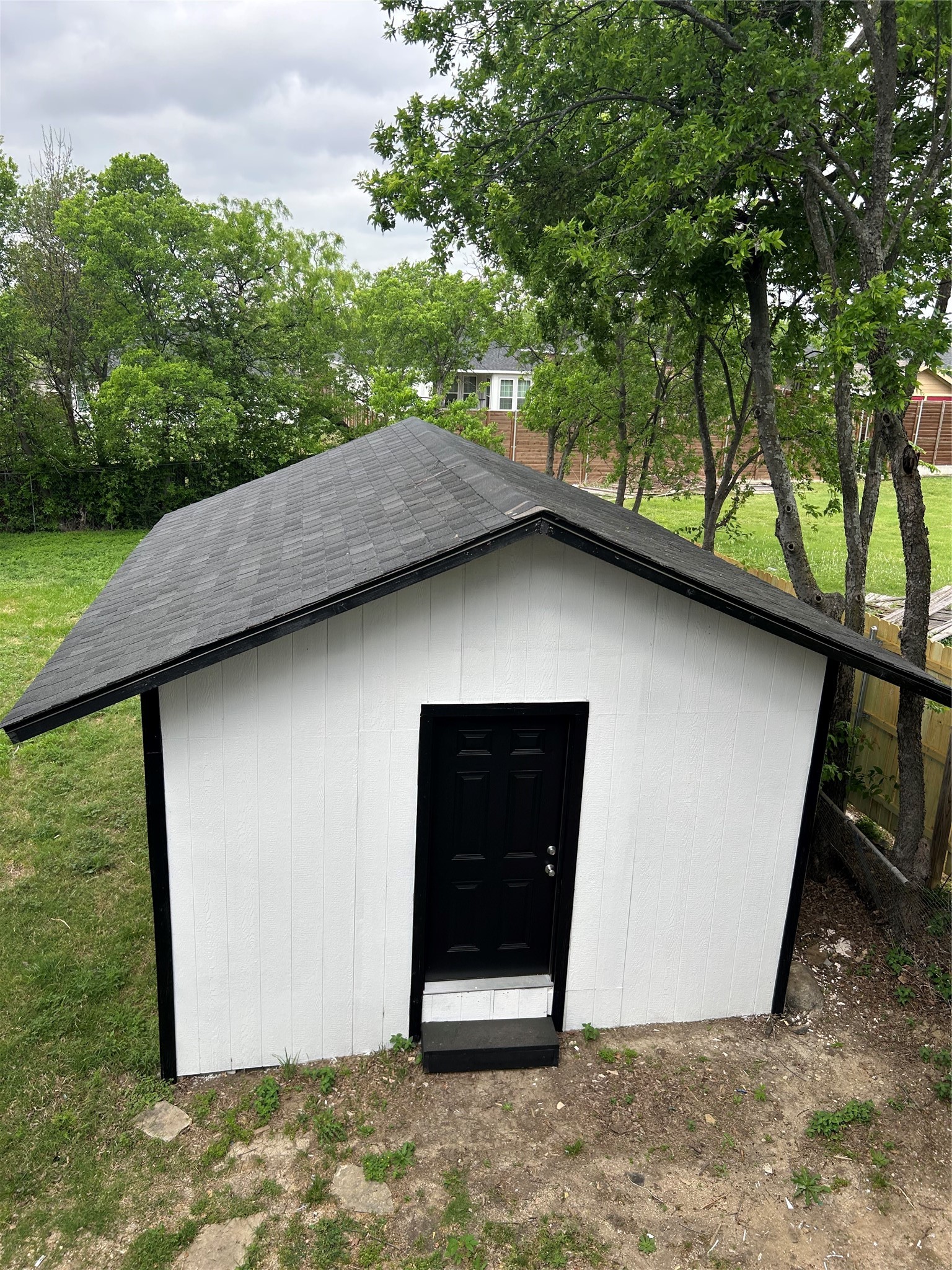 407 N Justin Avenue Dallas TX 75211