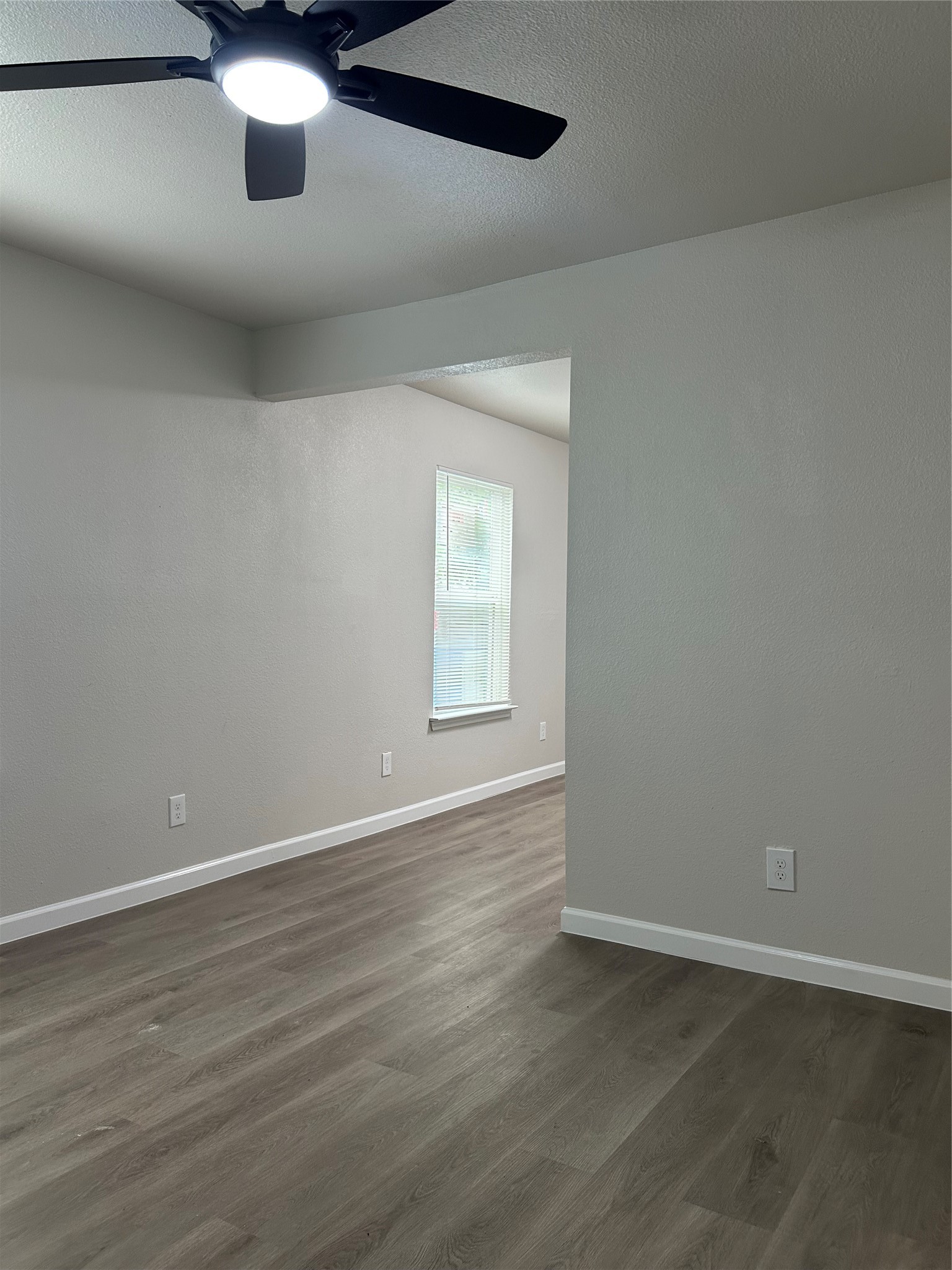407 N Justin Avenue Dallas TX 75211