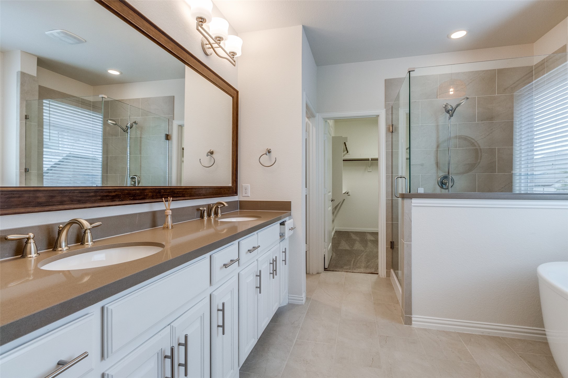 8026 Copper Way Dallas TX 75252