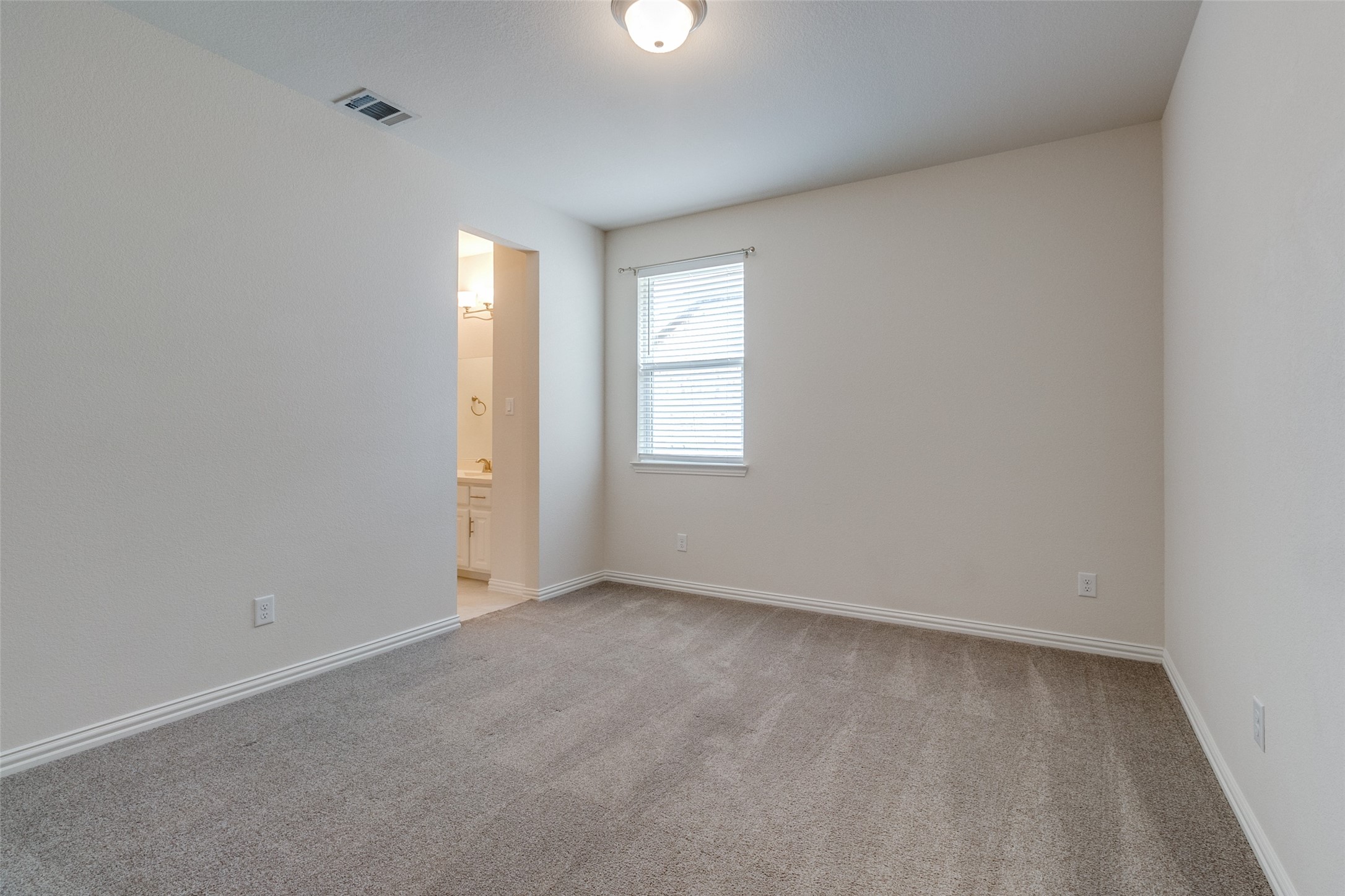 8026 Copper Way Dallas TX 75252