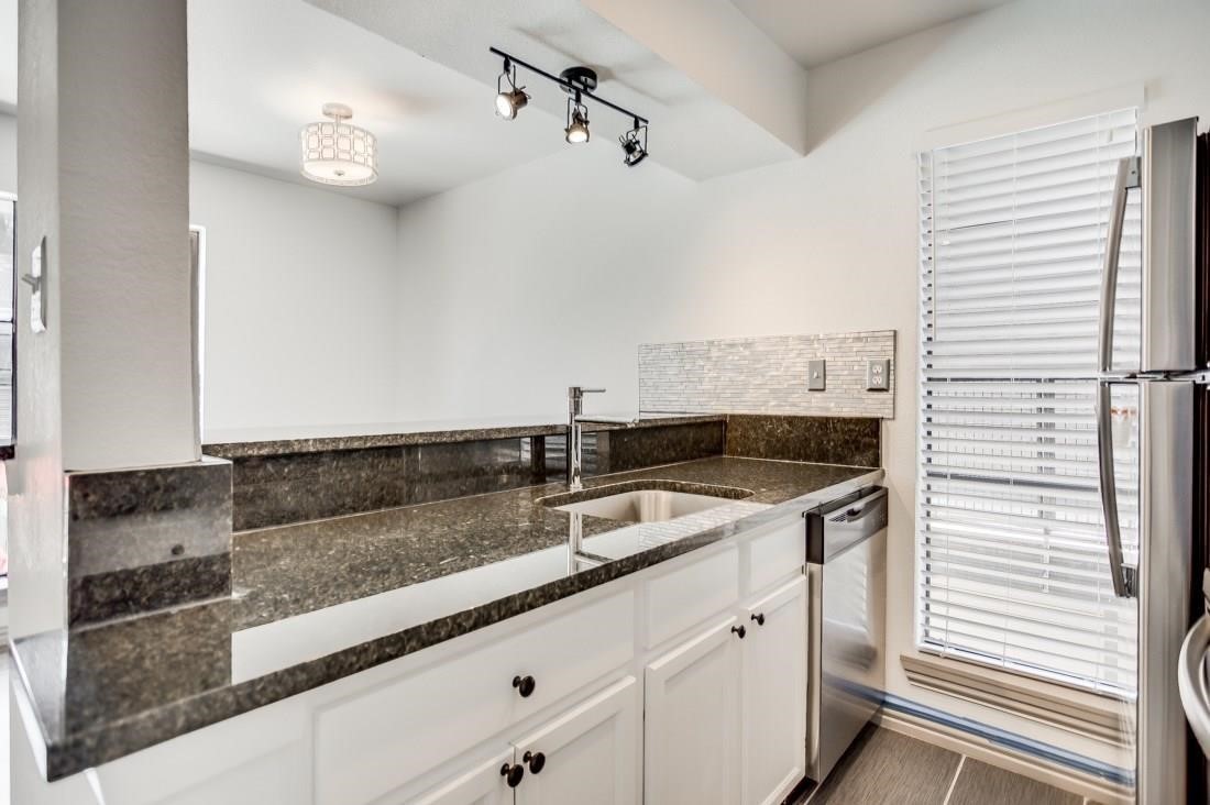 2800 Douglas Avenue Dallas TX 75219