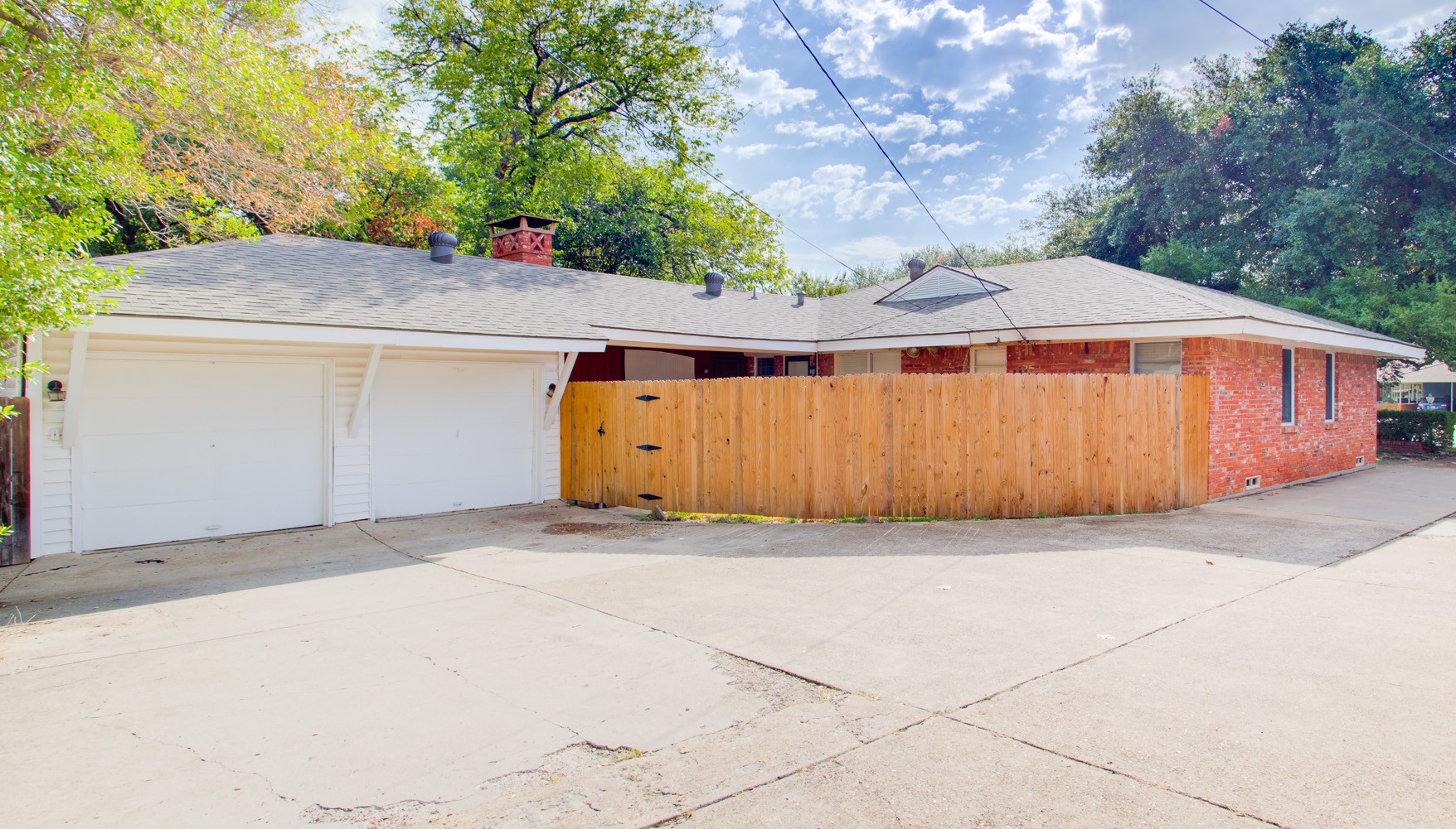 6511 Ravendale Lane Dallas TX 75214