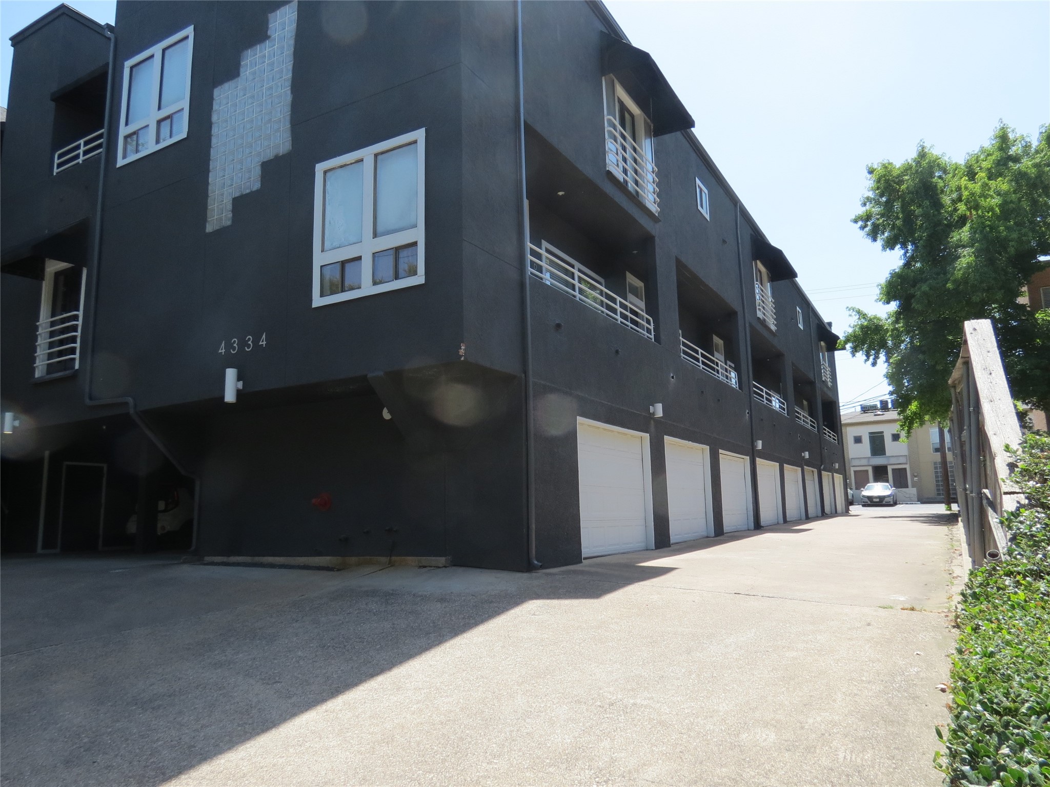 4334 Buena Vista Street Dallas TX 75205