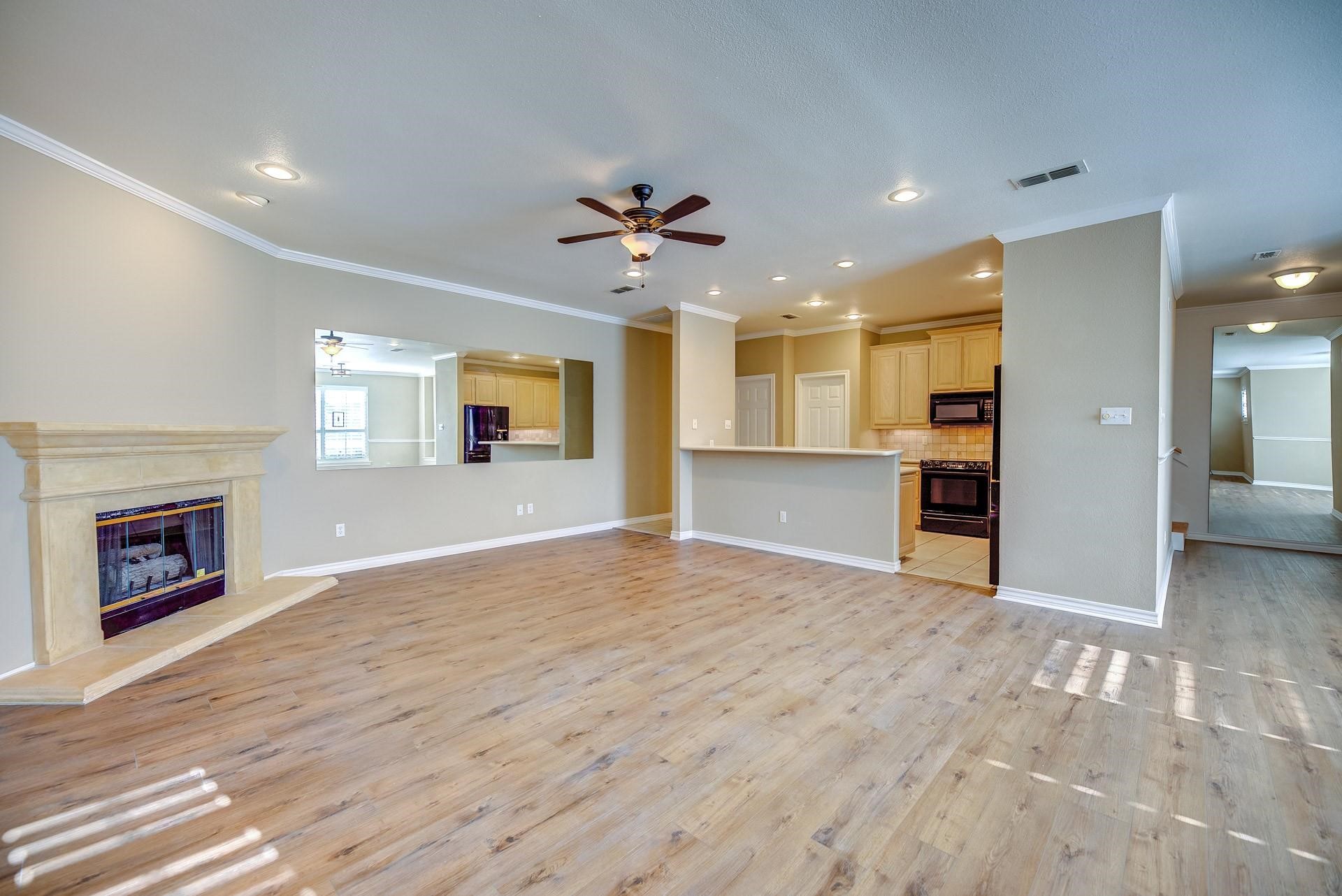5855 Pecan Chase Benbrook TX 76132