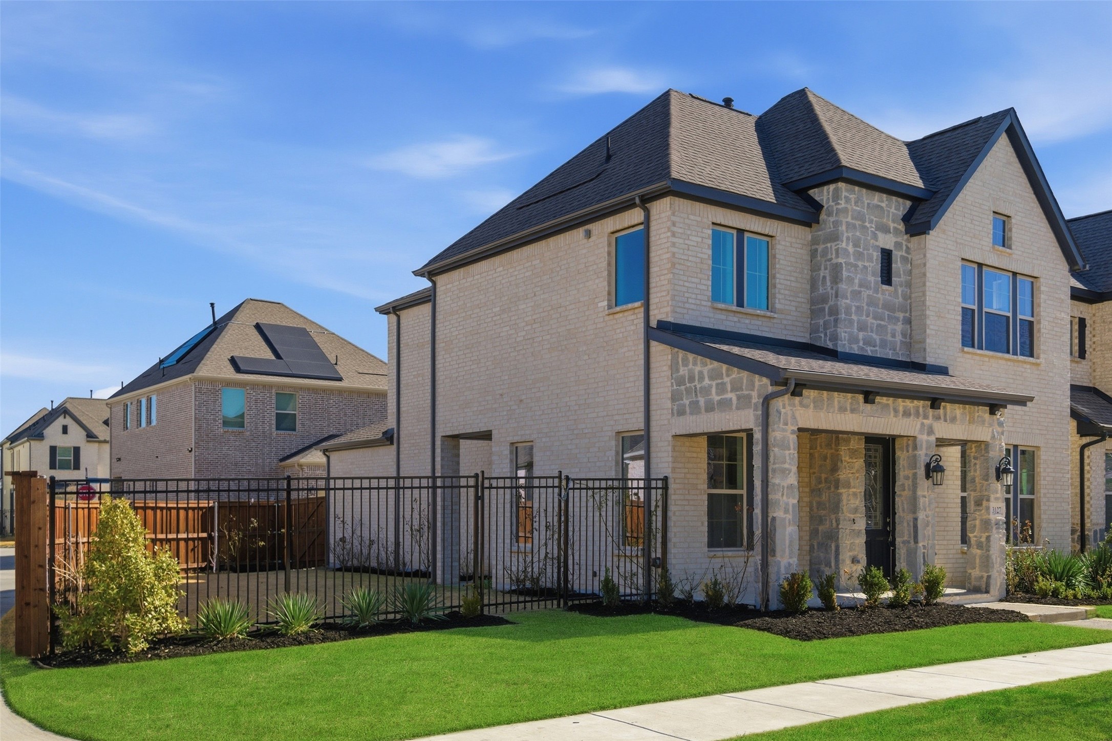 3127 Cliff Swallow Lane Arlington TX 76005