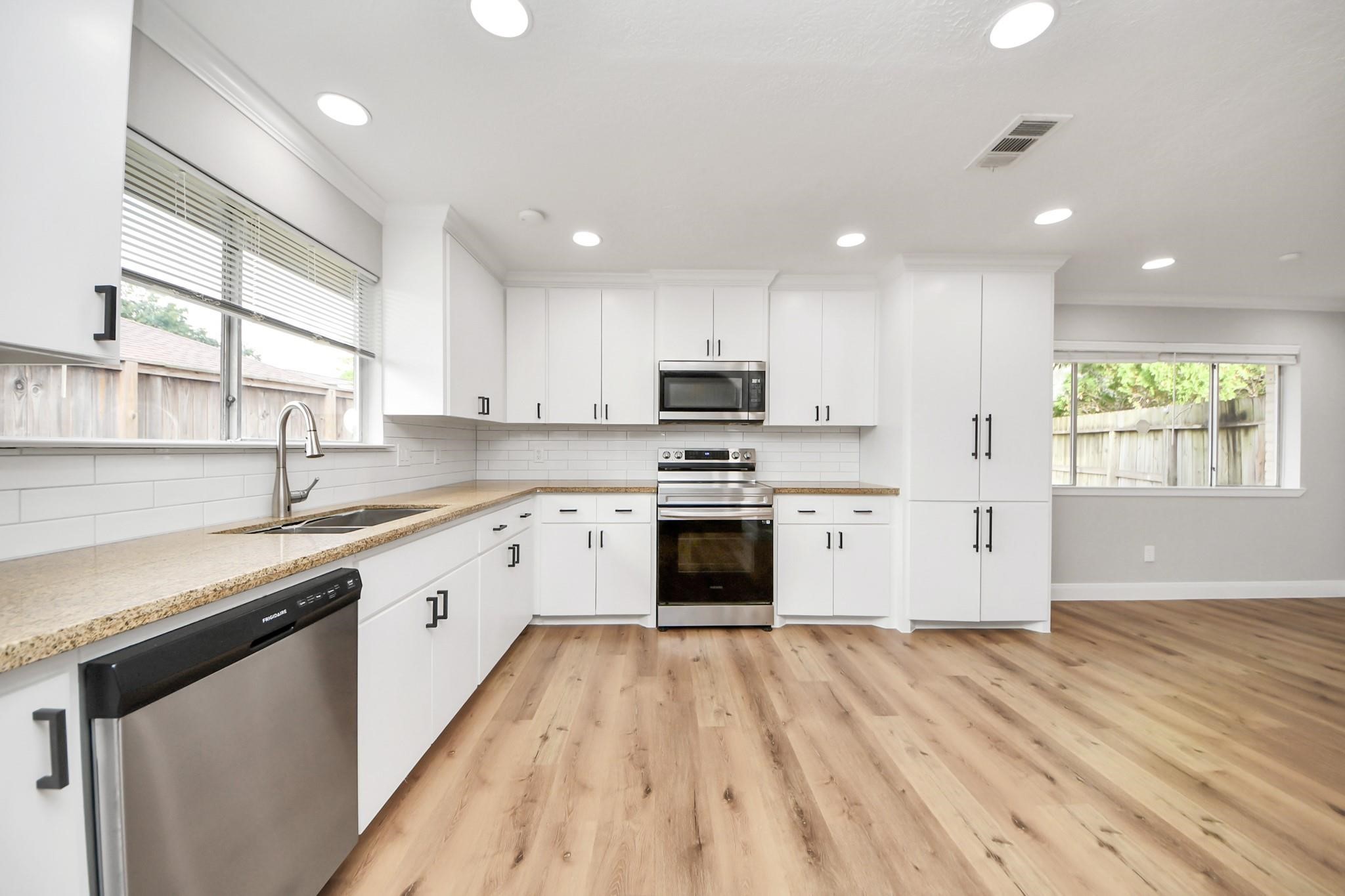 3407 Chalfont Court Houston TX 77066