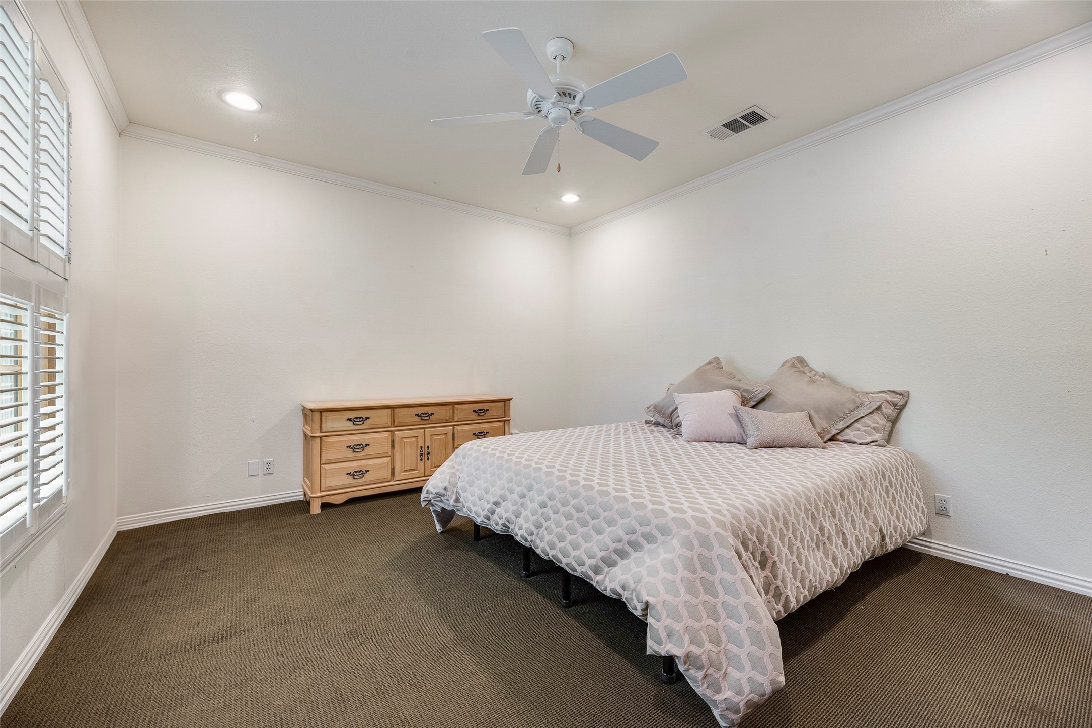 1418 Yakimo Drive Dallas TX 75208