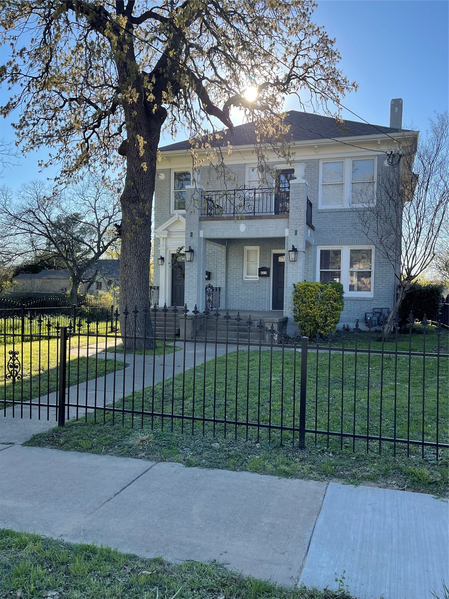 625 N Marsalis Avenue Dallas TX 75203