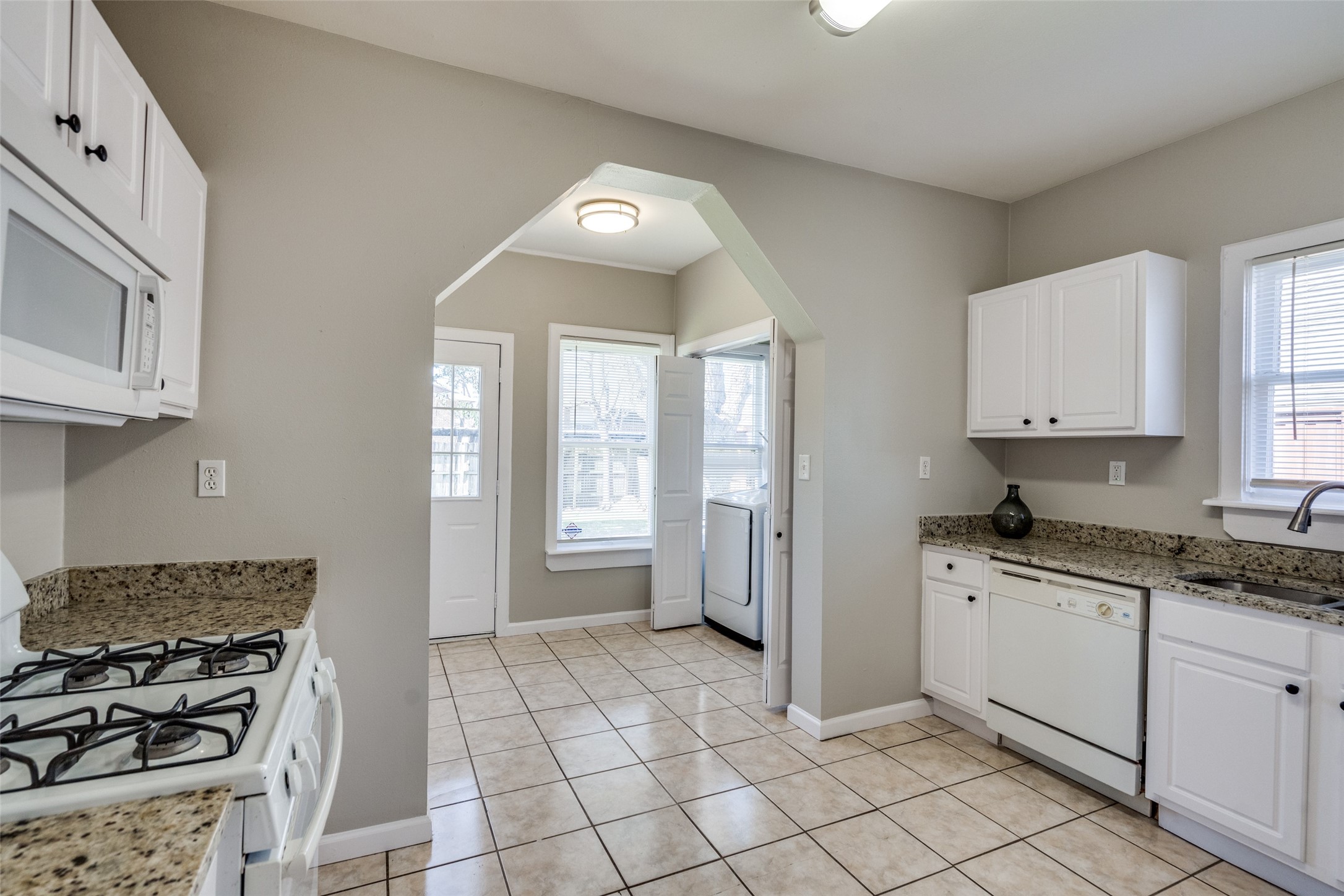 5011 Parkland Avenue Dallas TX 75235