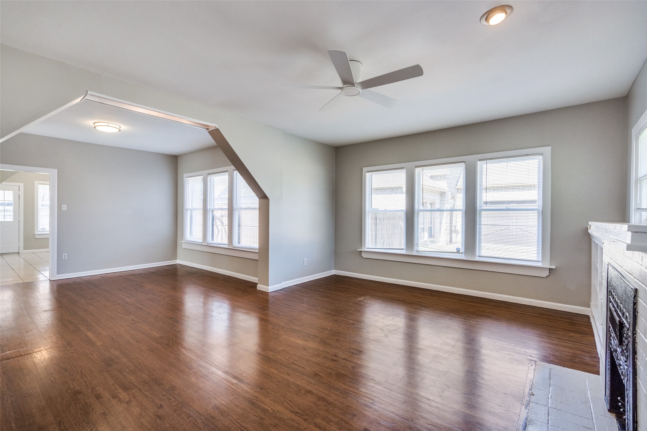 5011 Parkland Avenue Dallas TX 75235