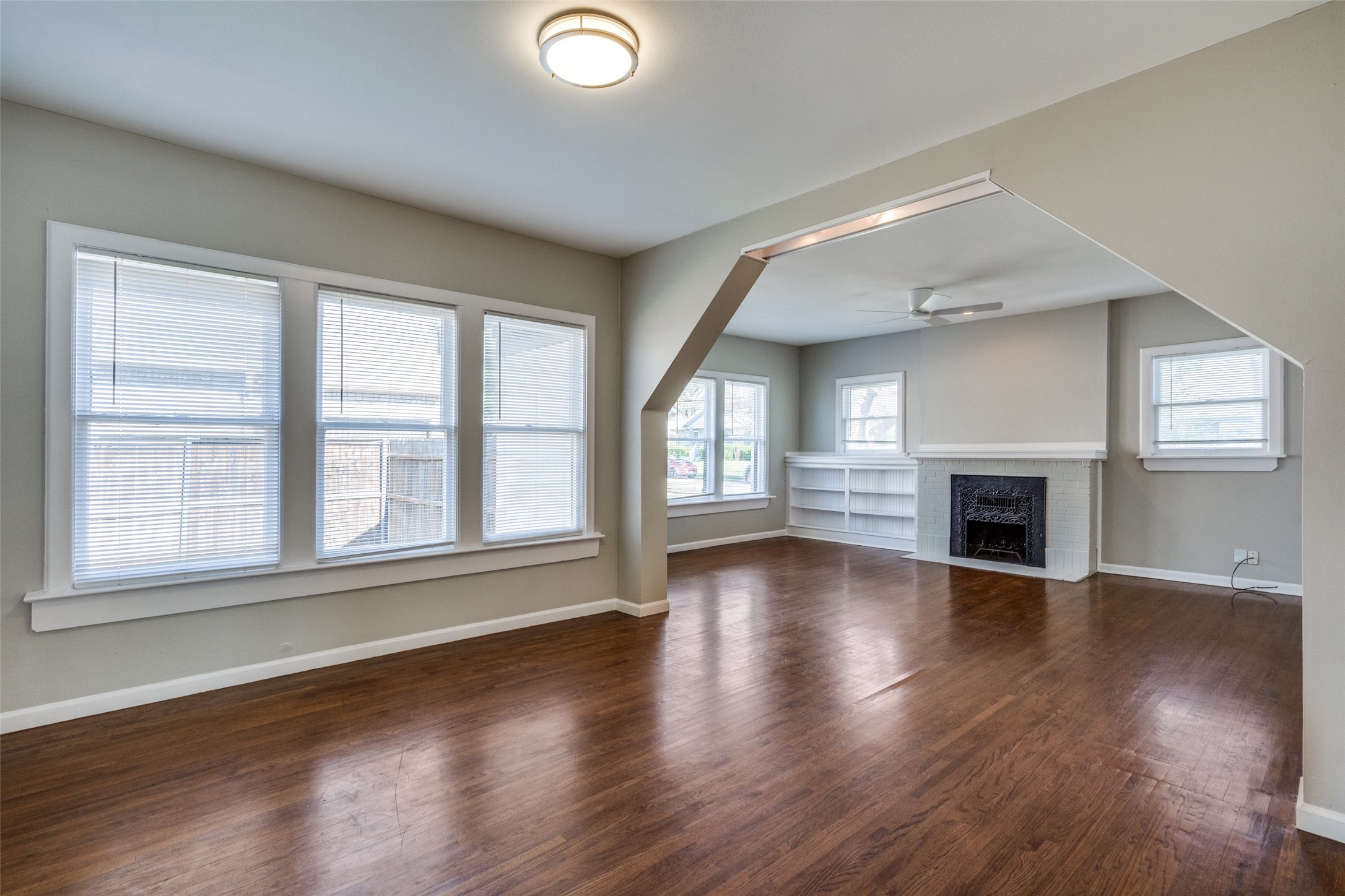 5011 Parkland Avenue Dallas TX 75235