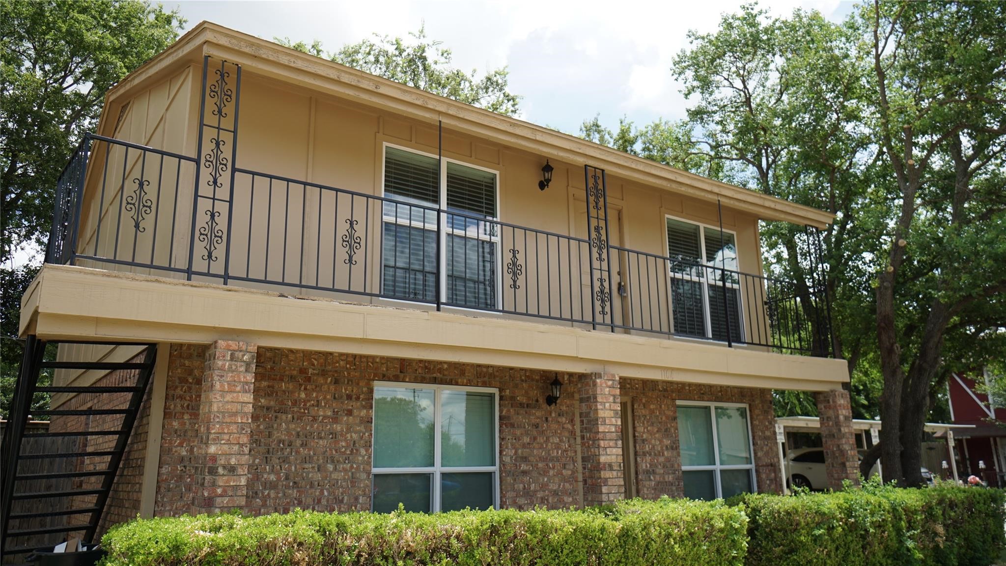 1104 Southmoor Drive Arlington TX 76010