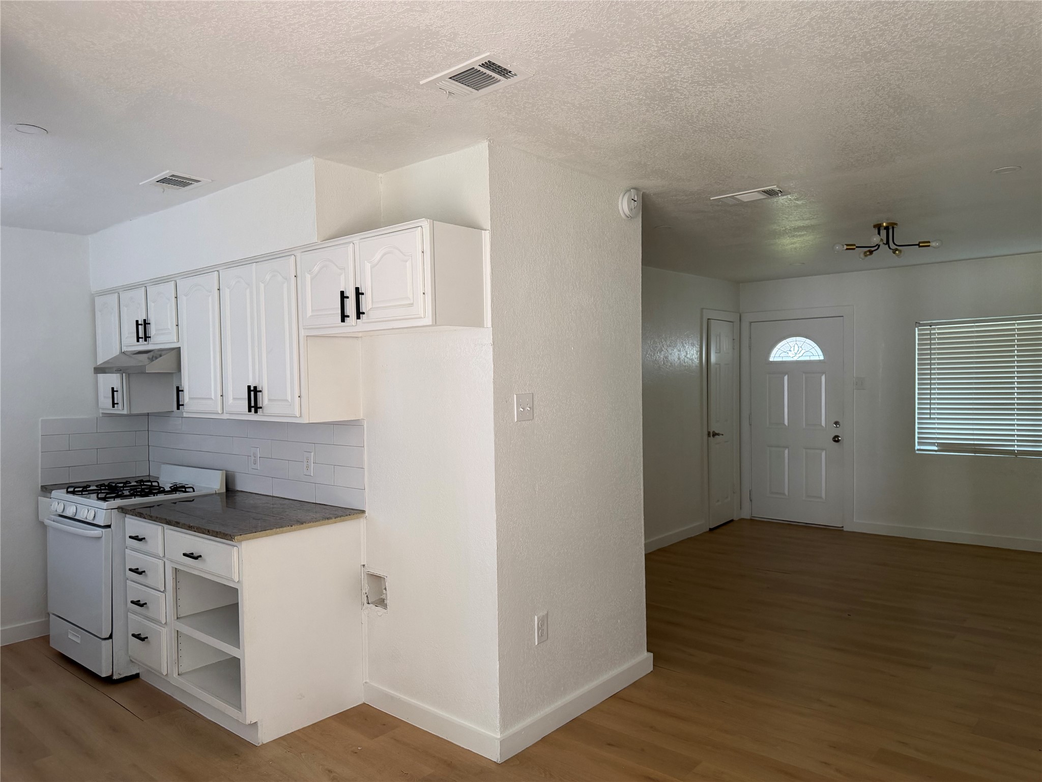 11221 Trail Lane Balch Springs TX 75180