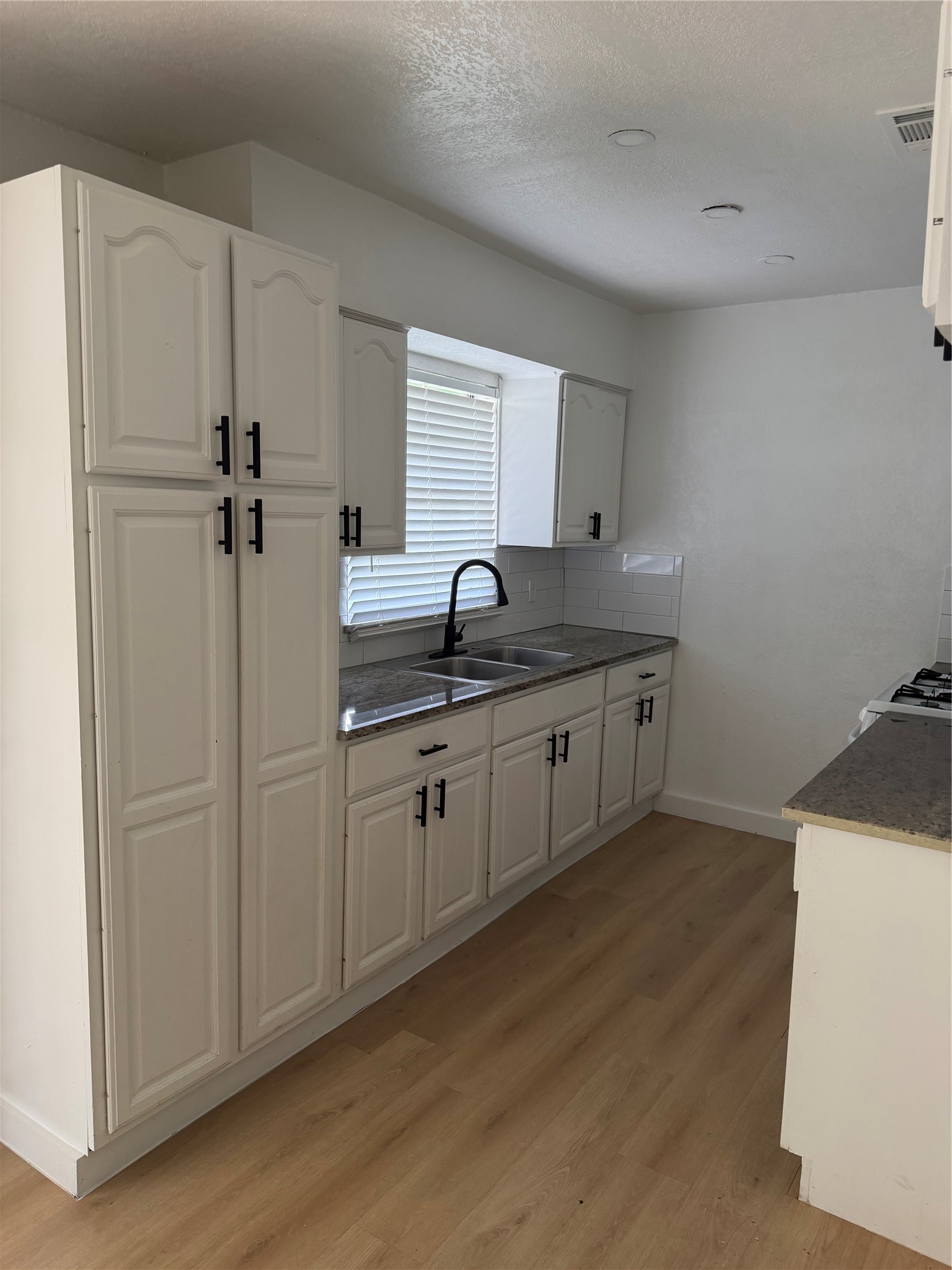 11221 Trail Lane Balch Springs TX 75180