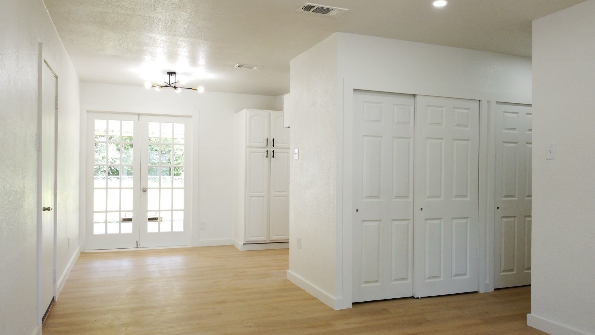 11221 Trail Lane Balch Springs TX 75180