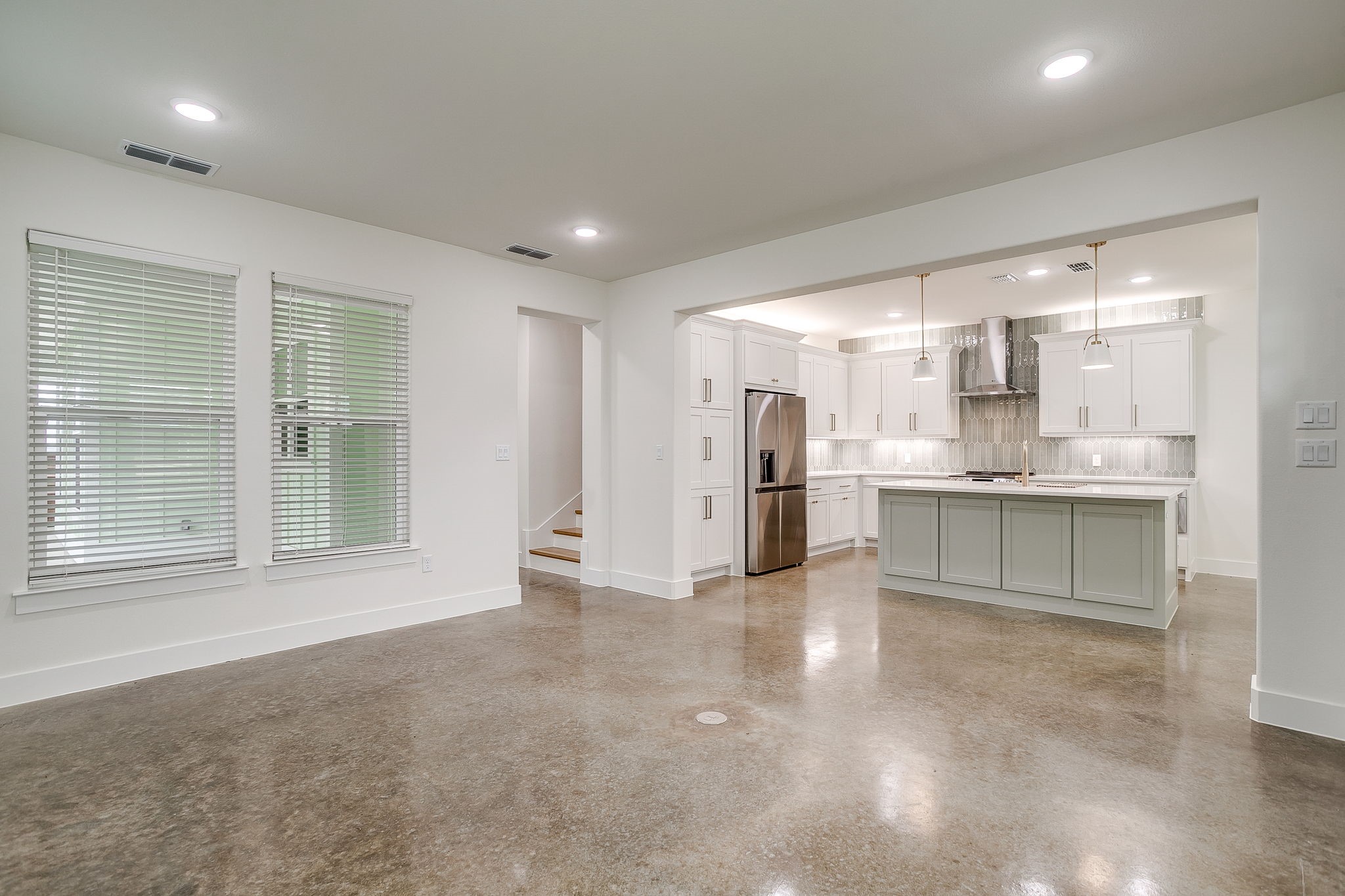 106 Cardinal Woods Court Granbury TX 76049