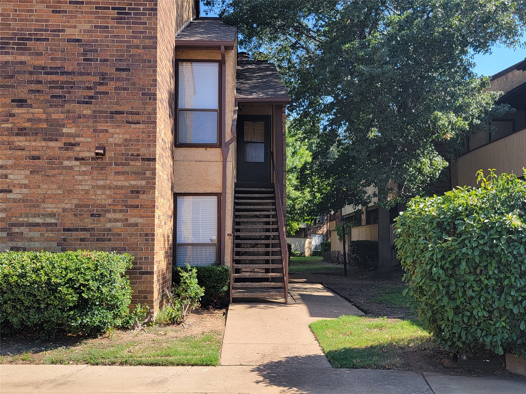 1104 Horizon Trail Arlington TX 76011