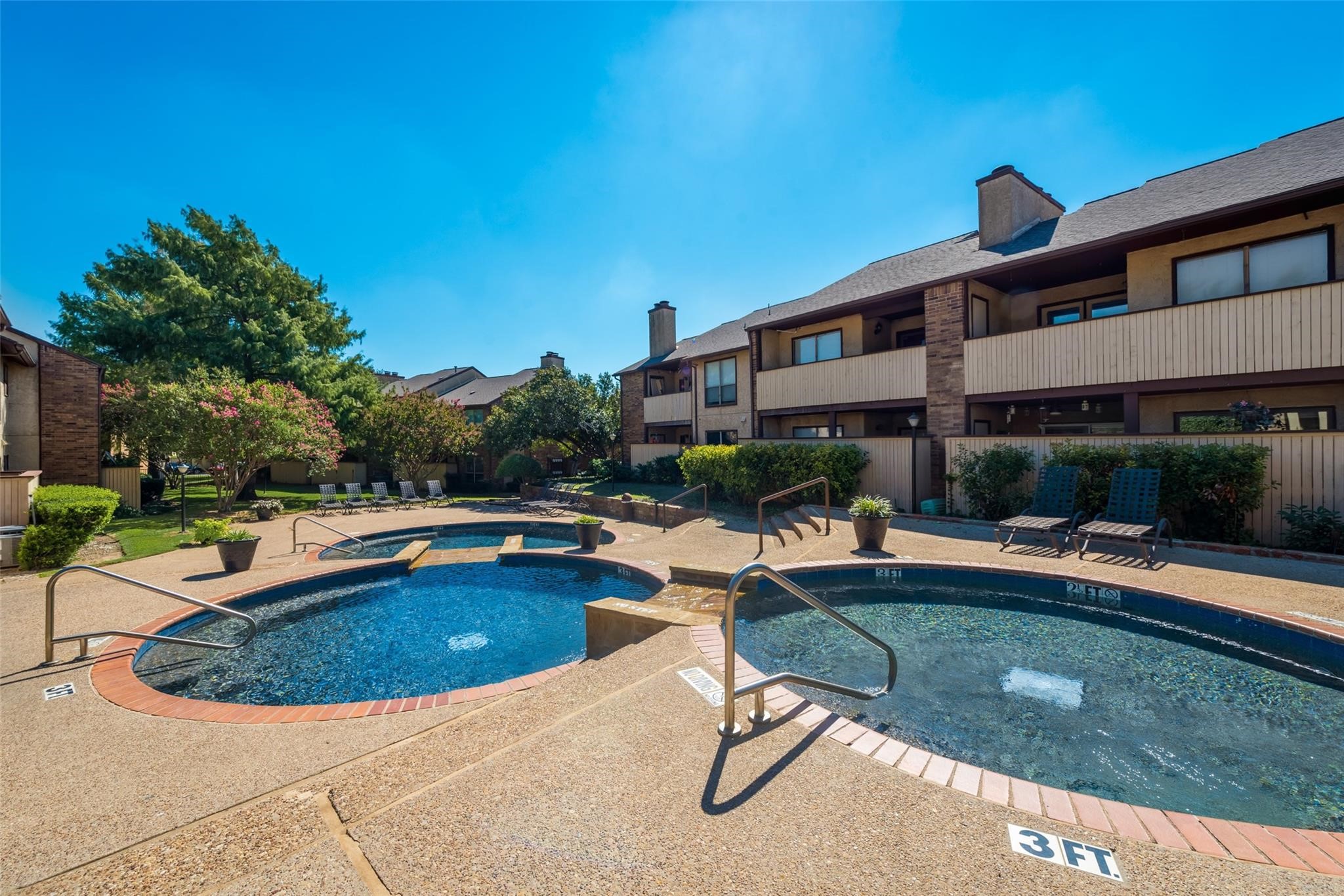 1104 Horizon Trail Arlington TX 76011