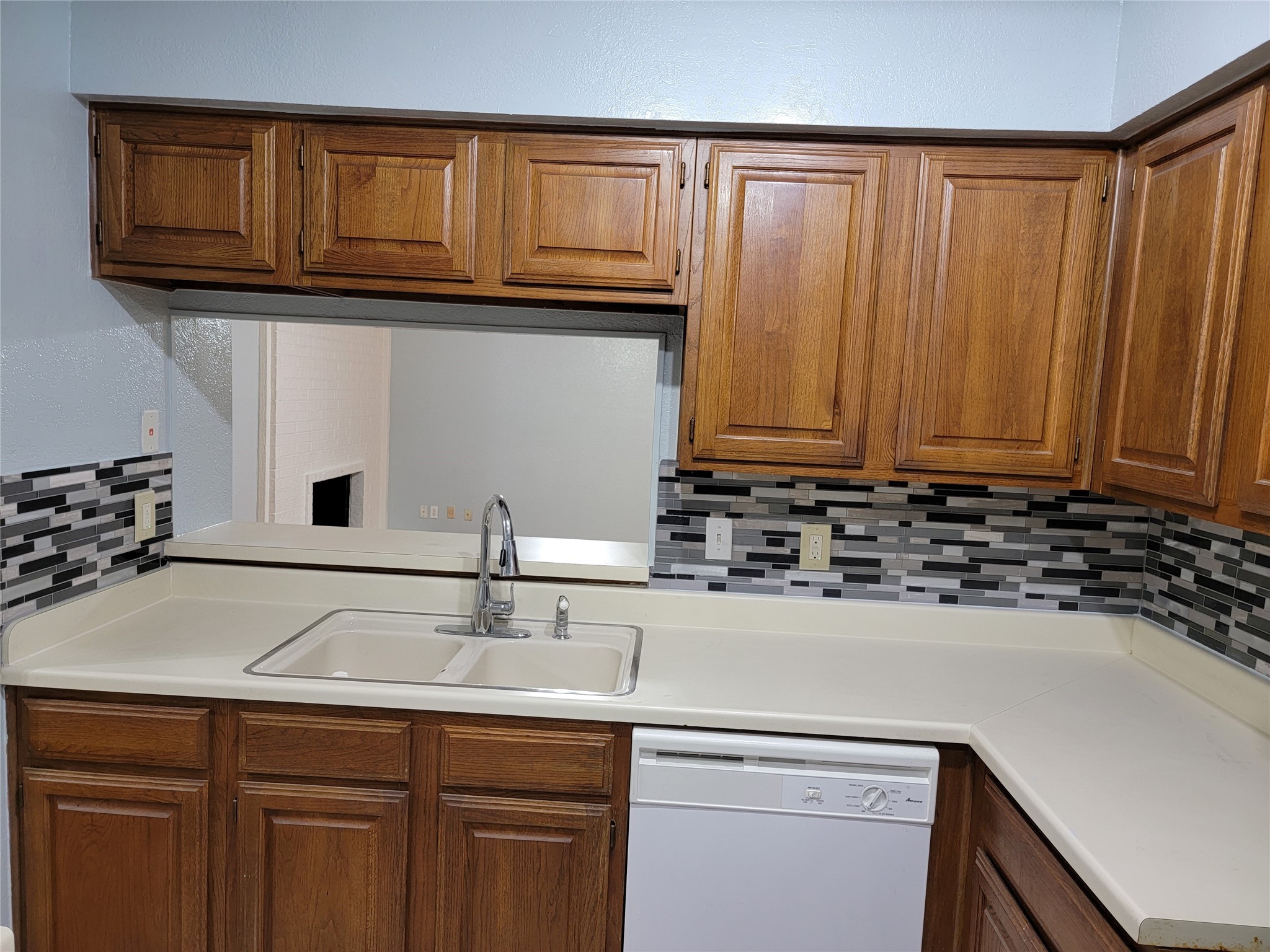 1104 Horizon Trail Arlington TX 76011