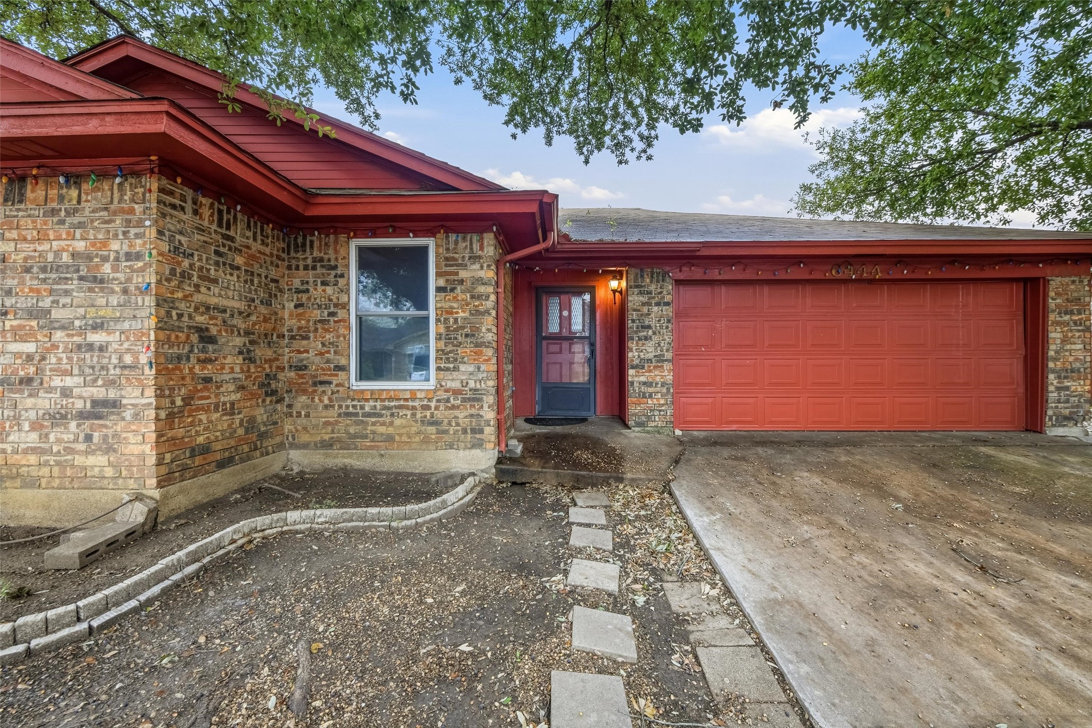 6444 Whitehurst Watauga TX 76148