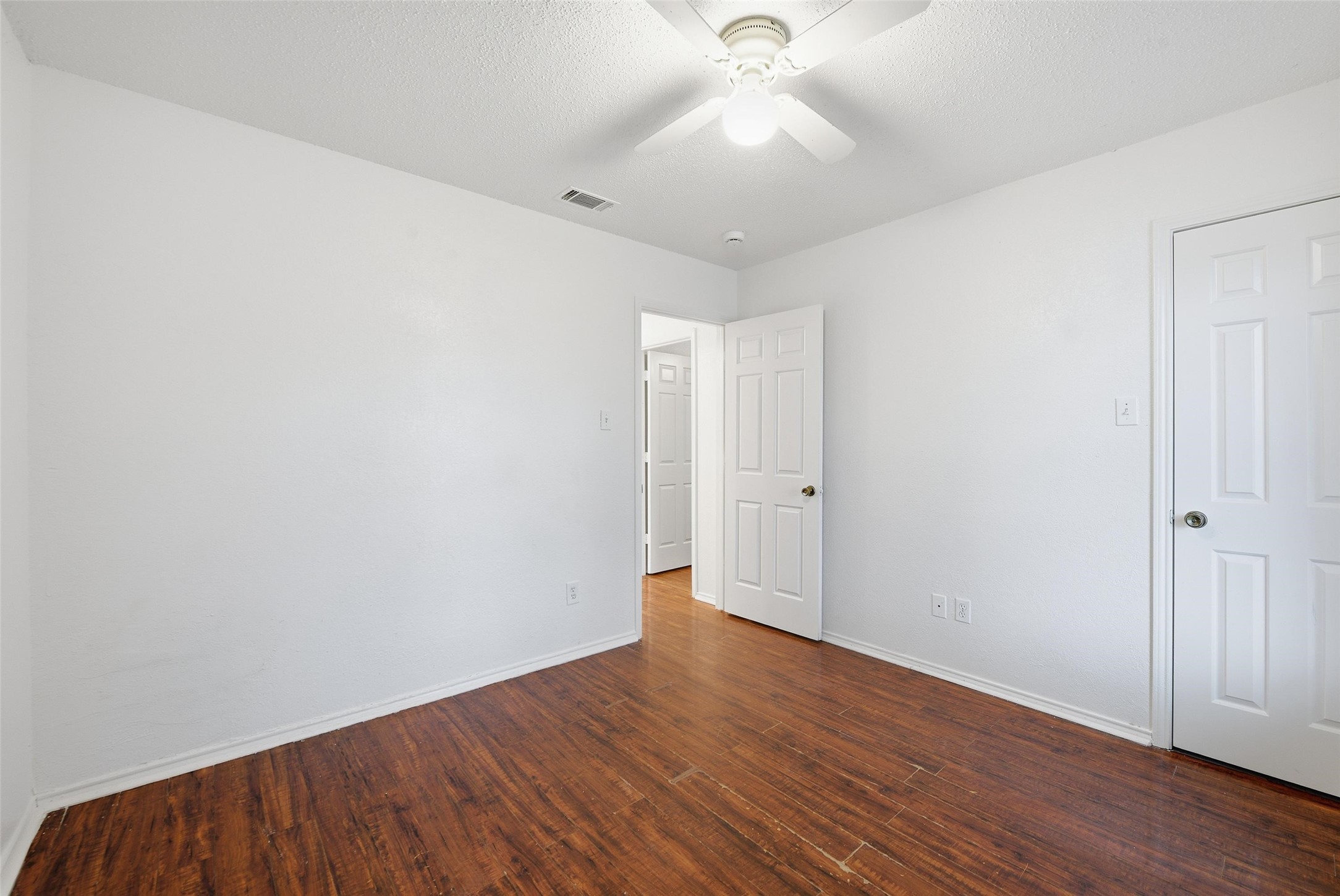 6444 Whitehurst Watauga TX 76148