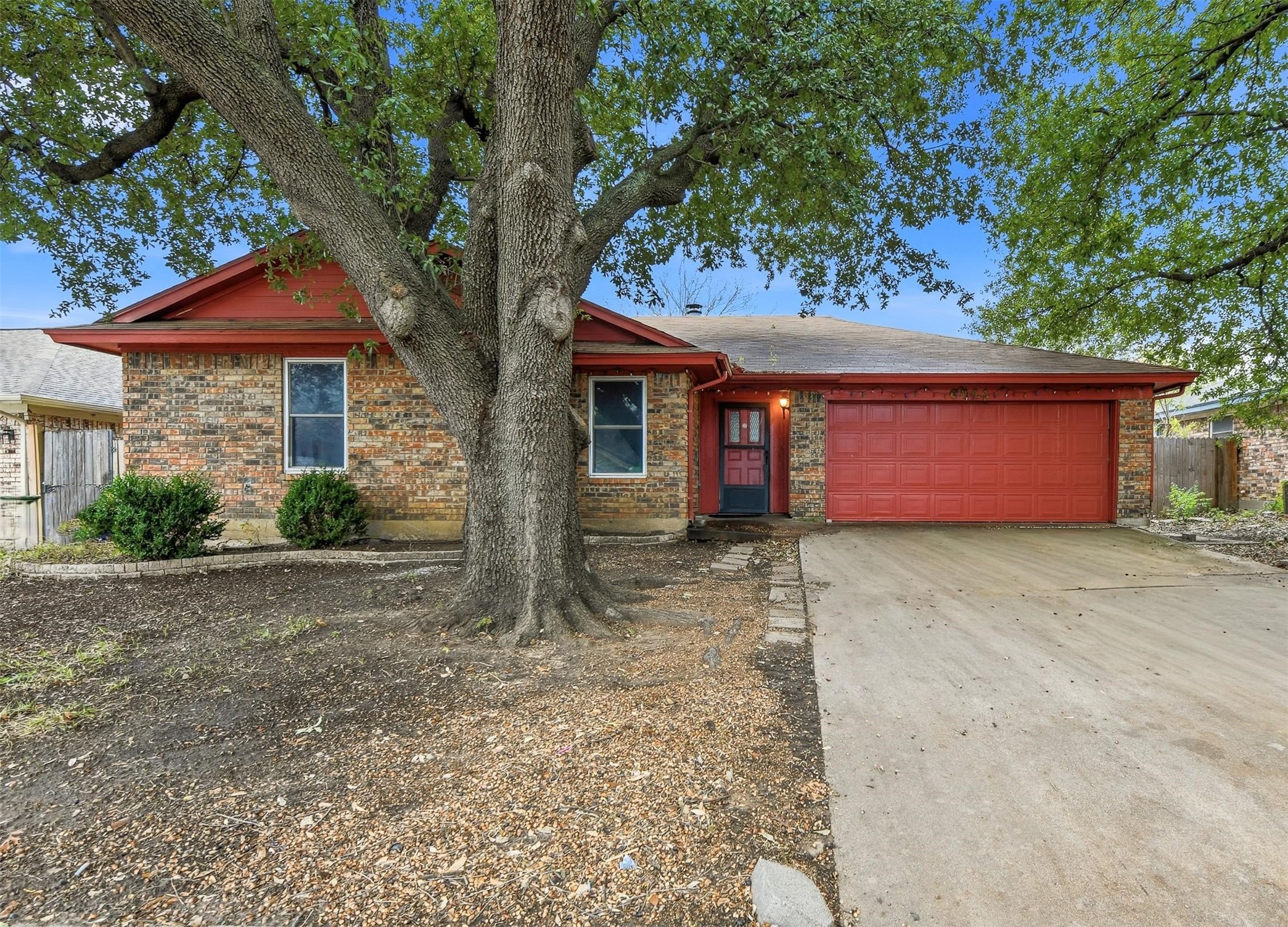 6444 Whitehurst Watauga TX 76148