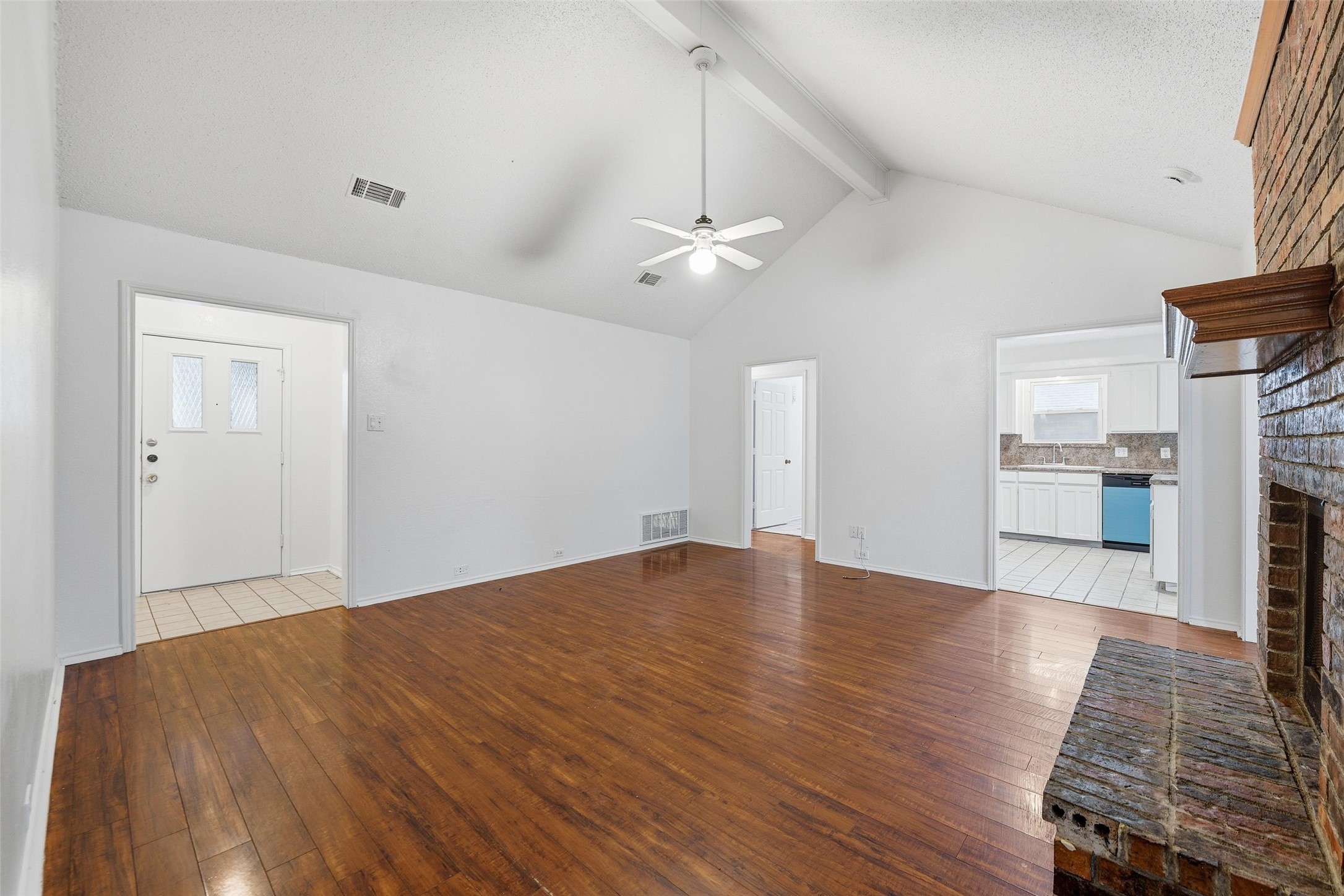 6444 Whitehurst Watauga TX 76148