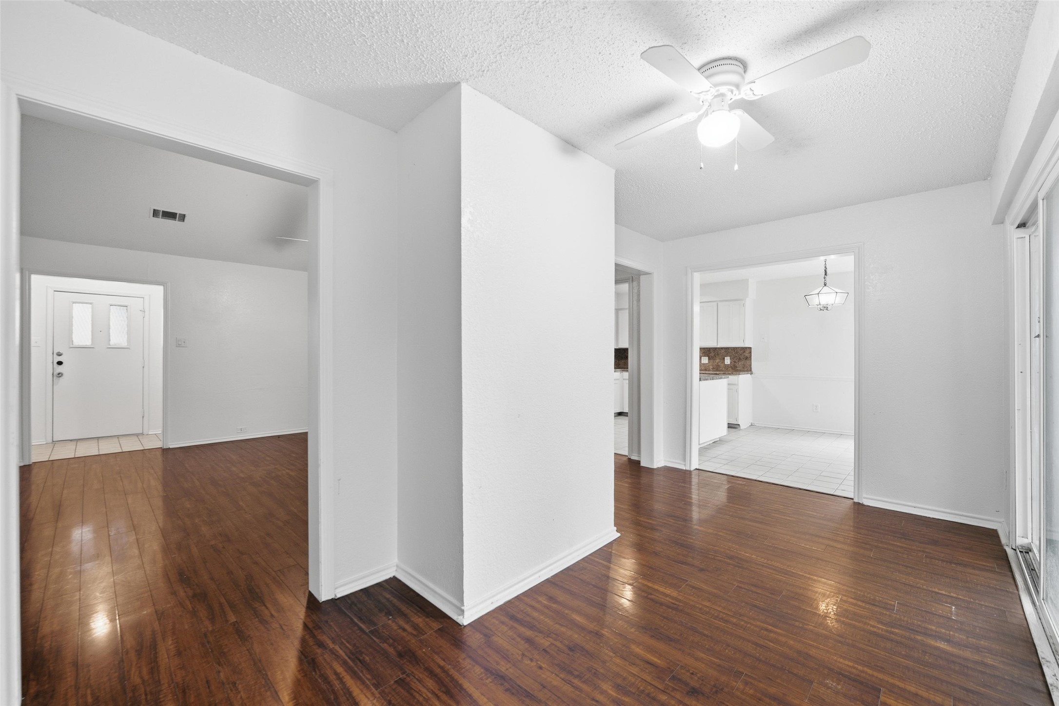 6444 Whitehurst Watauga TX 76148