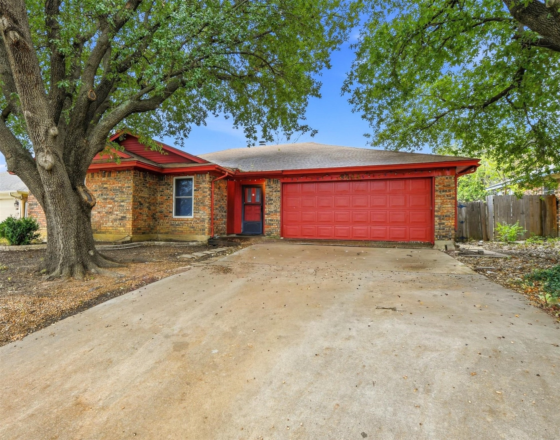 6444 Whitehurst Watauga TX 76148