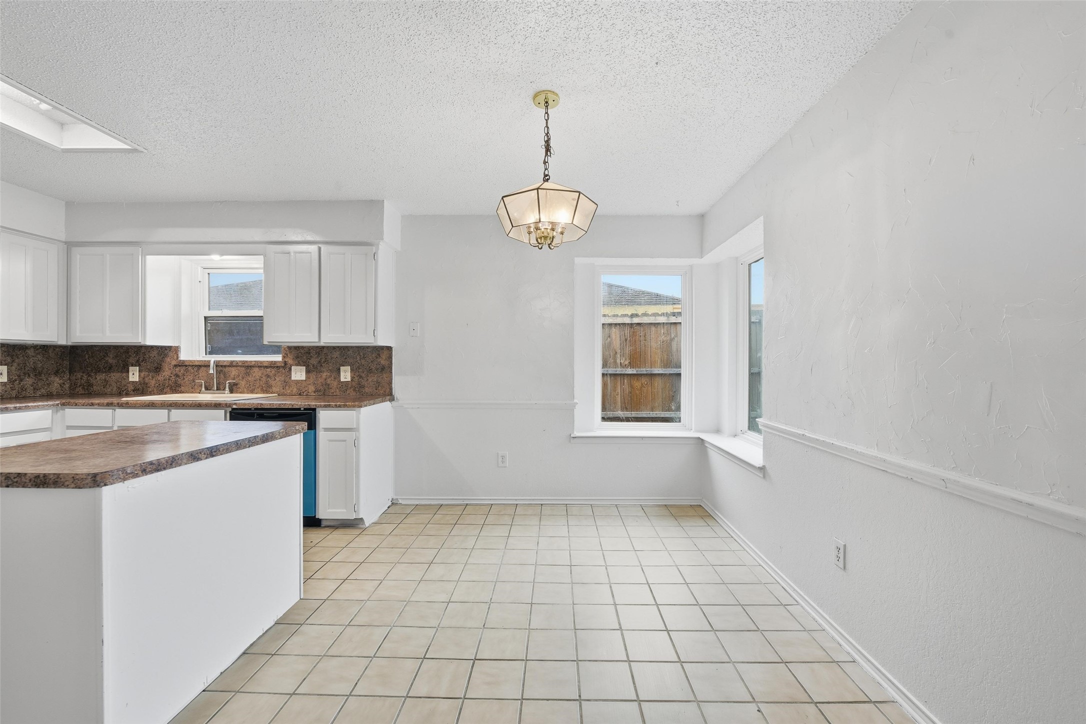 6444 Whitehurst Watauga TX 76148