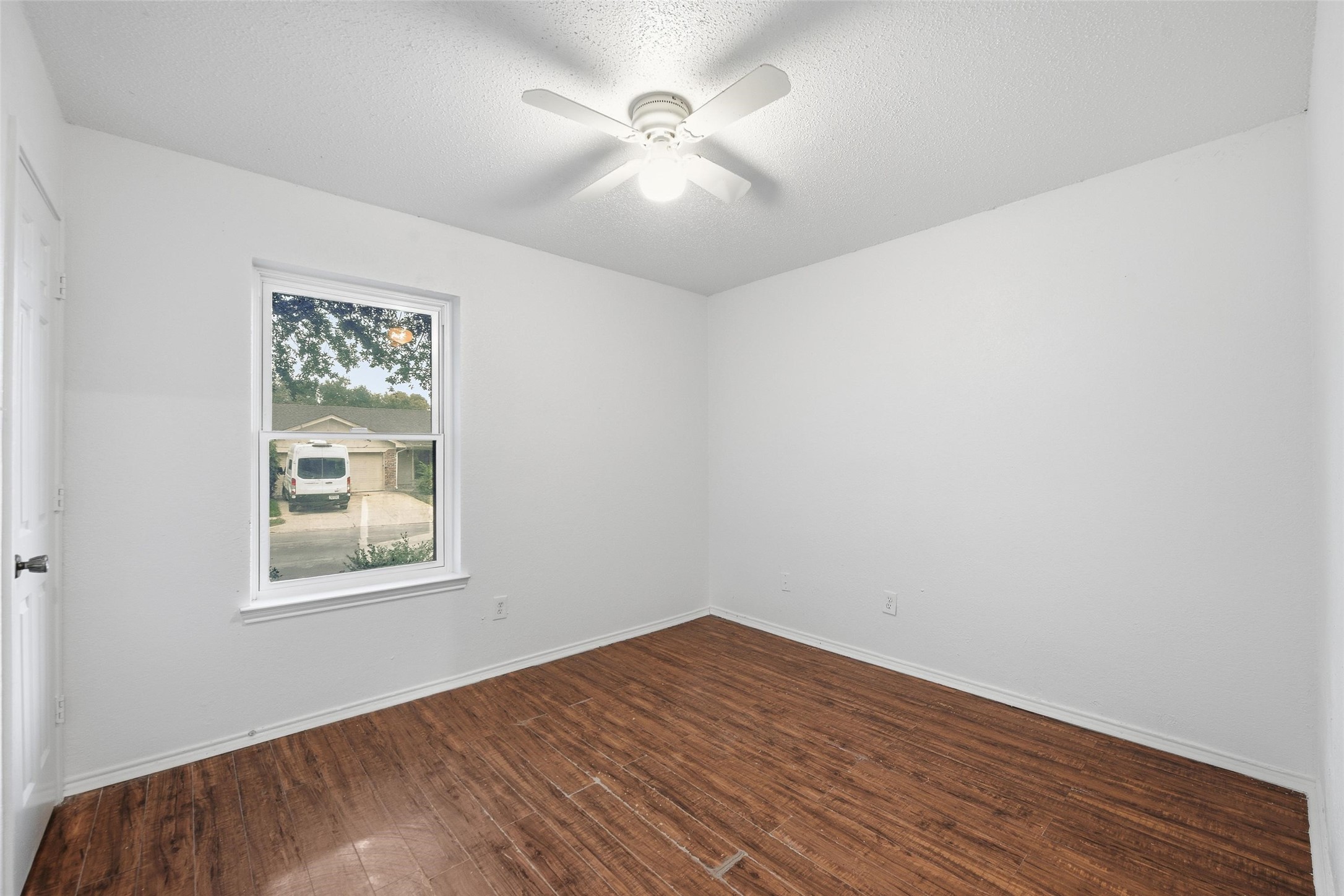 6444 Whitehurst Watauga TX 76148