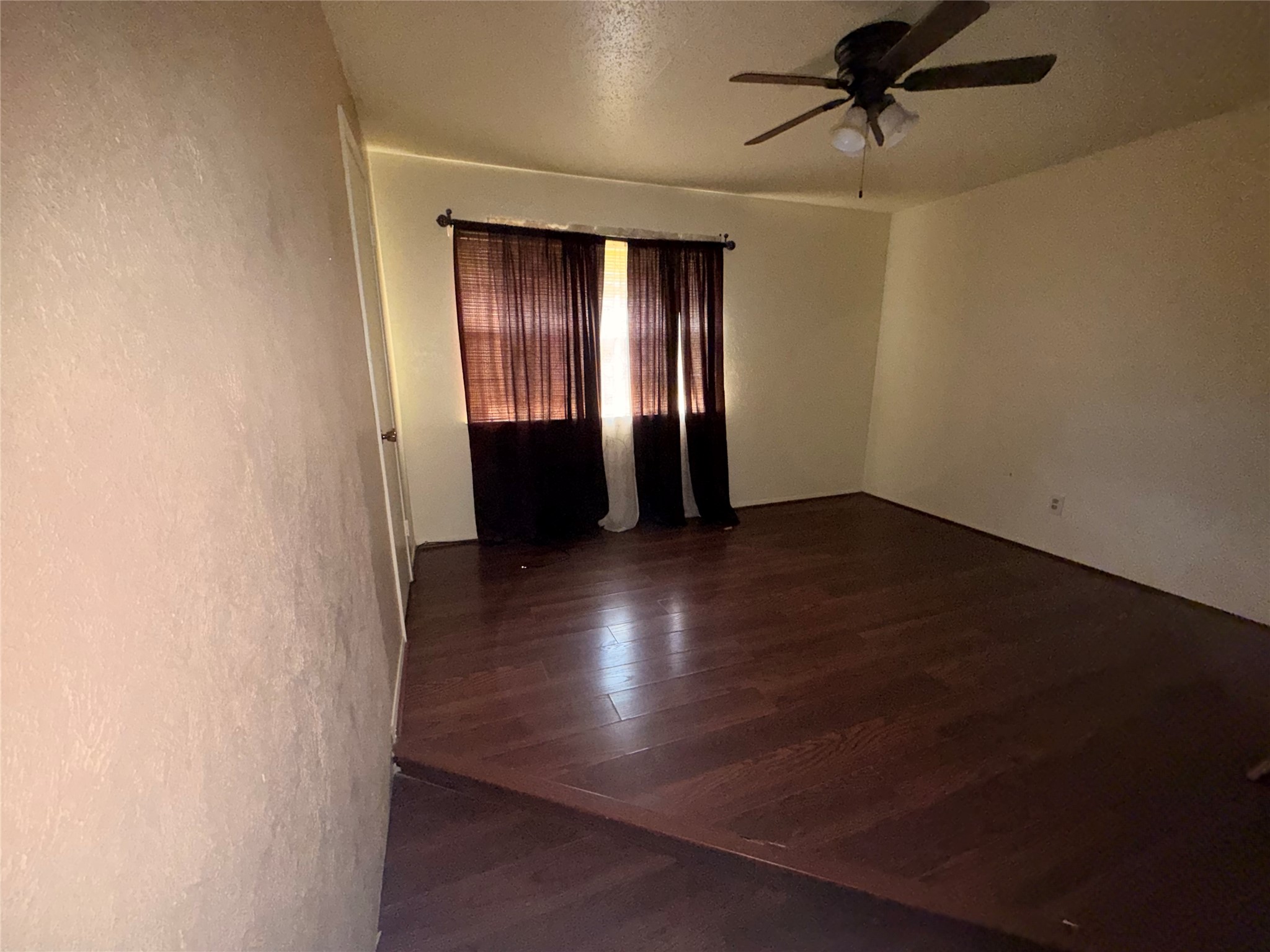 726 Ravencroft Drive Garland TX 75043