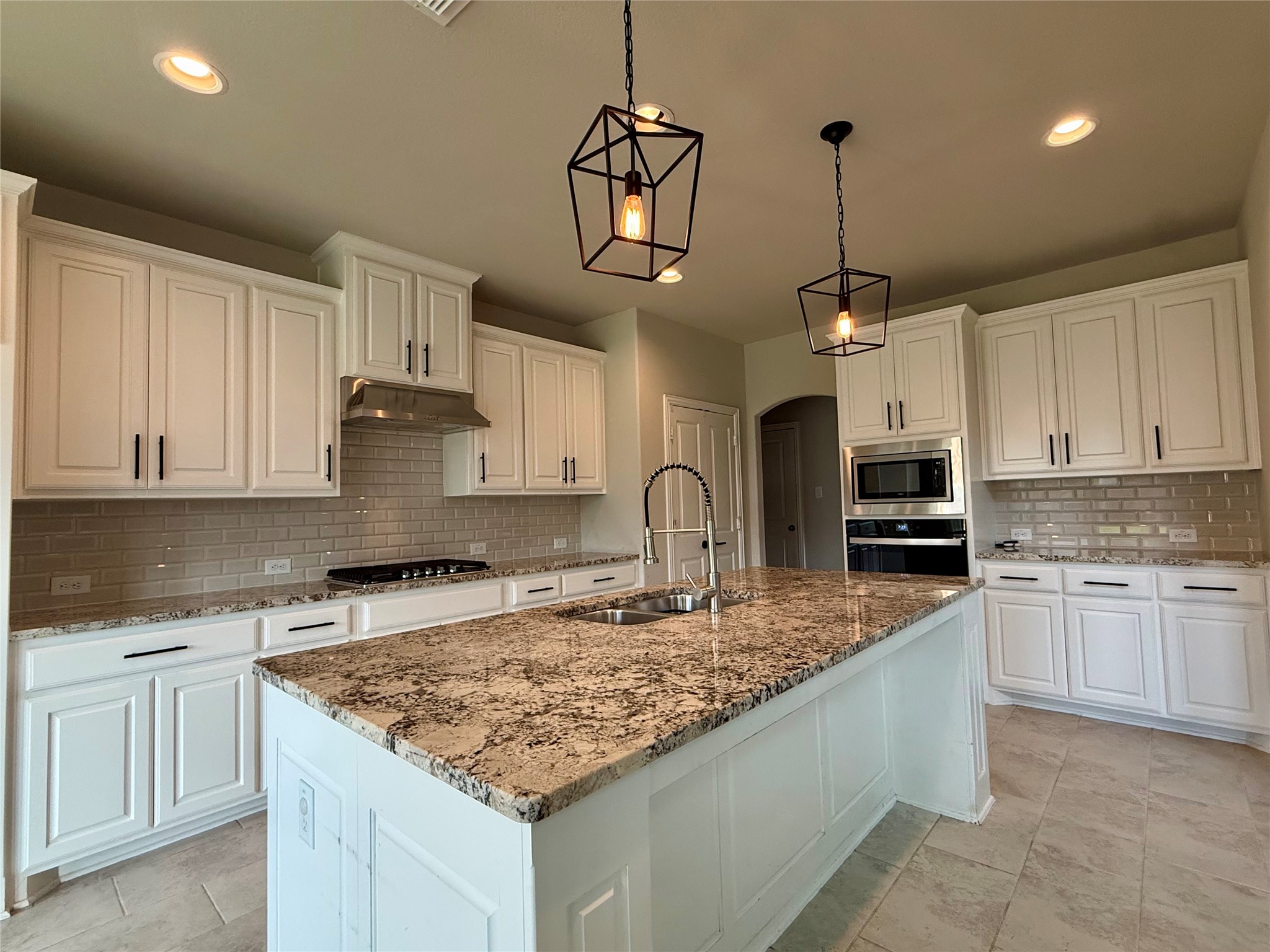 509 Lomax Lane Fort Worth TX 76131