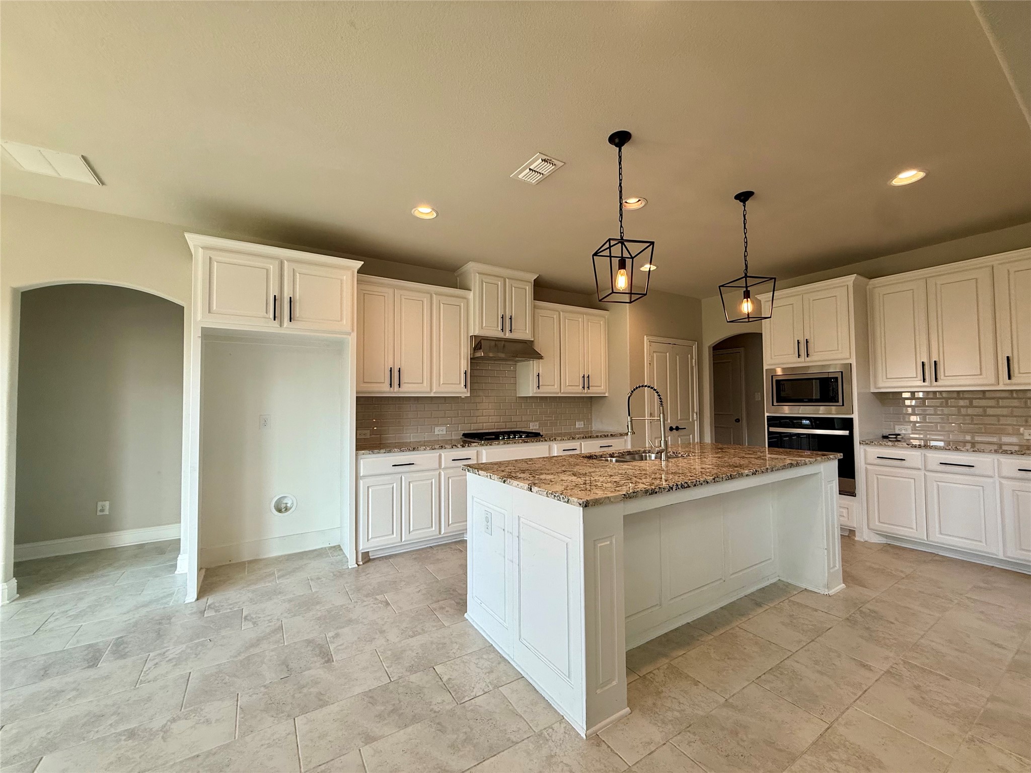 509 Lomax Lane Fort Worth TX 76131