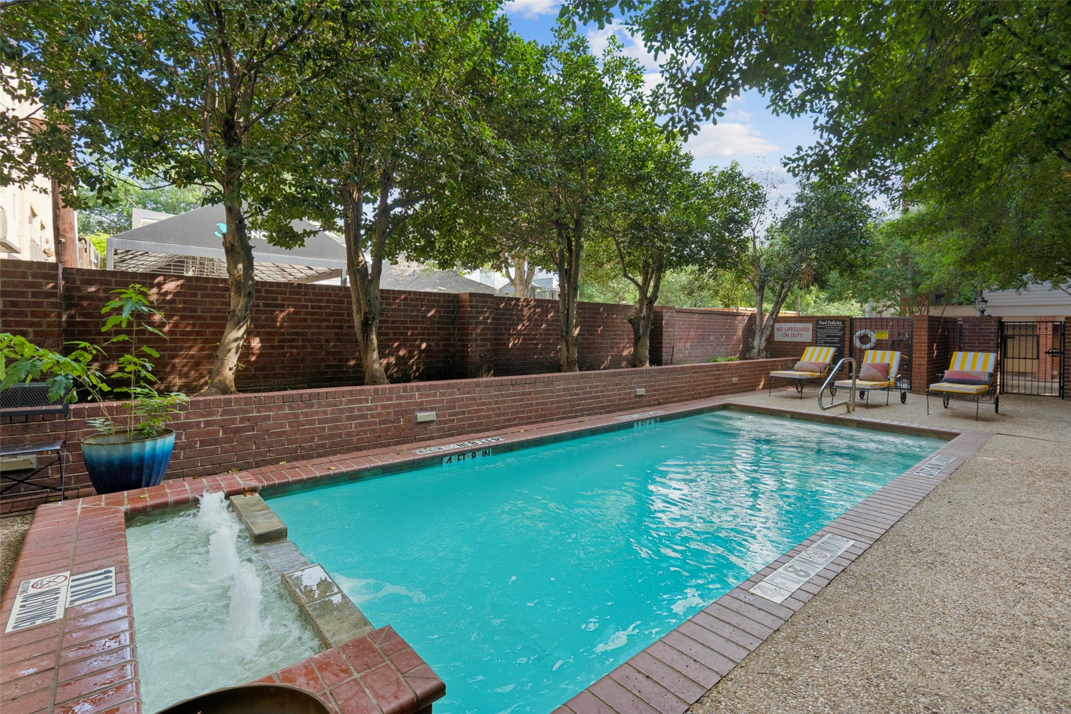 2902 State Street Dallas TX 75204