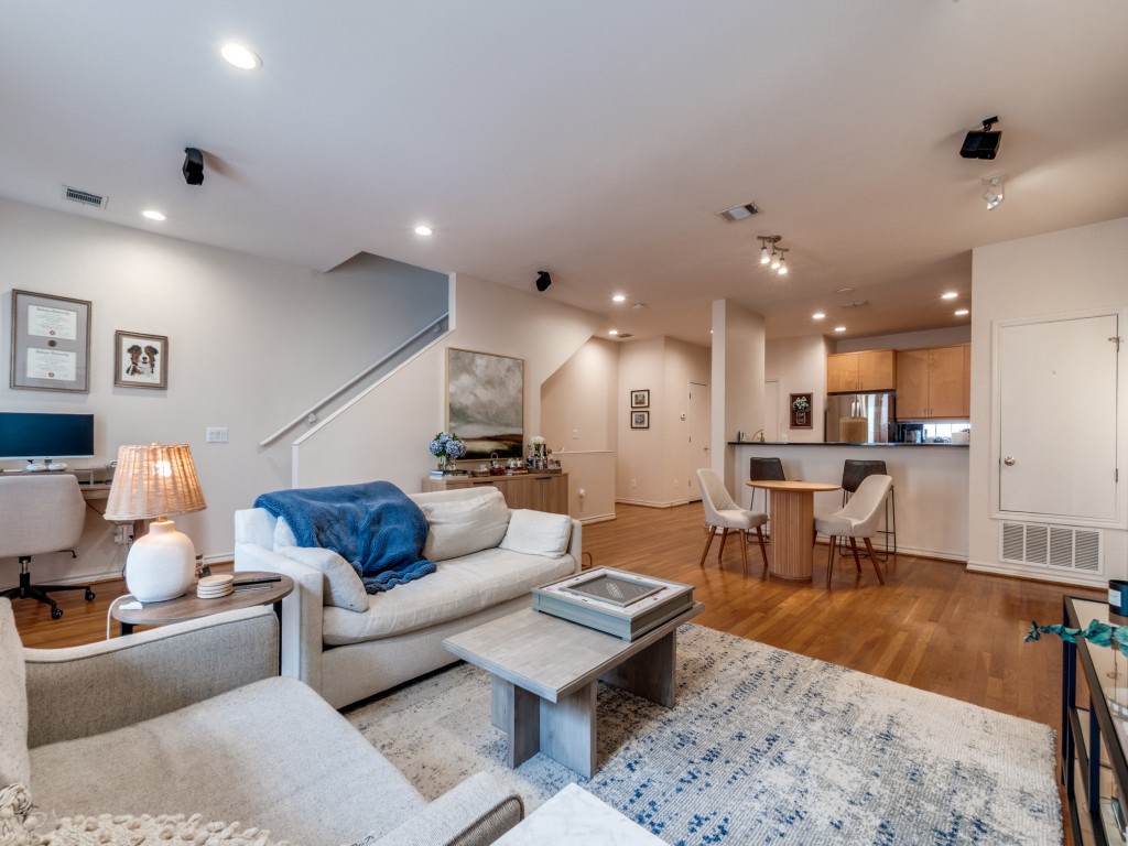 3250 Cambrick Street Dallas TX 75204