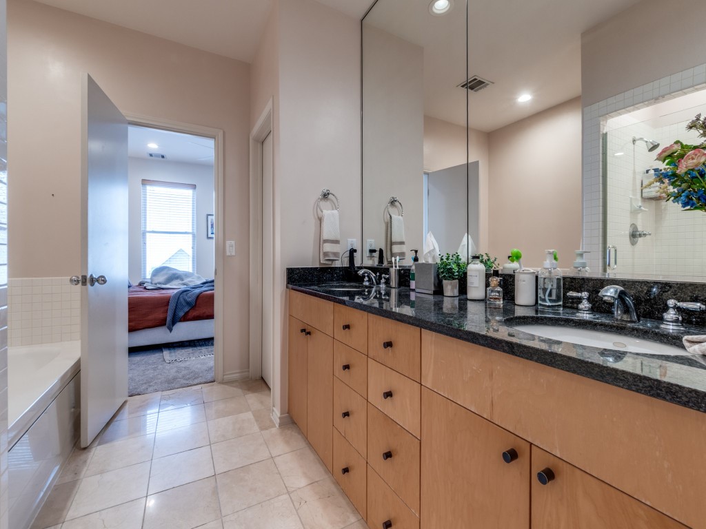 3250 Cambrick Street Dallas TX 75204