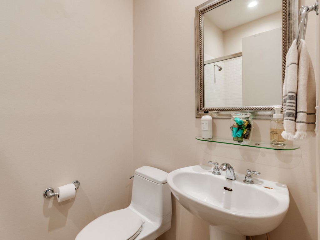 3250 Cambrick Street Dallas TX 75204