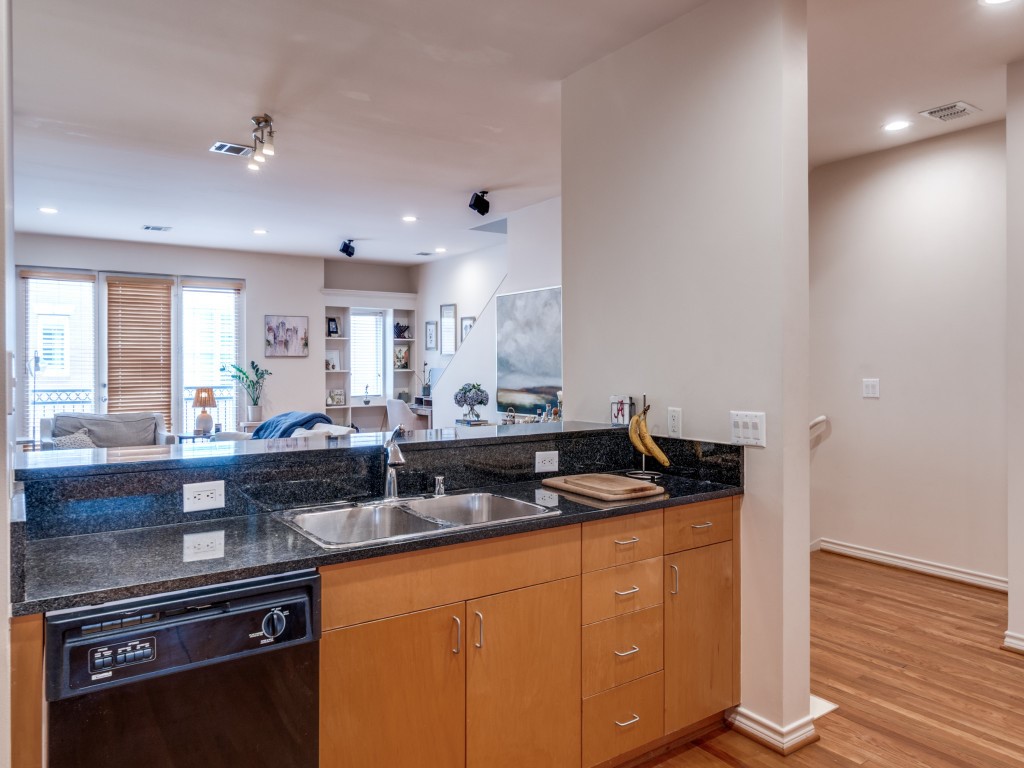3250 Cambrick Street Dallas TX 75204