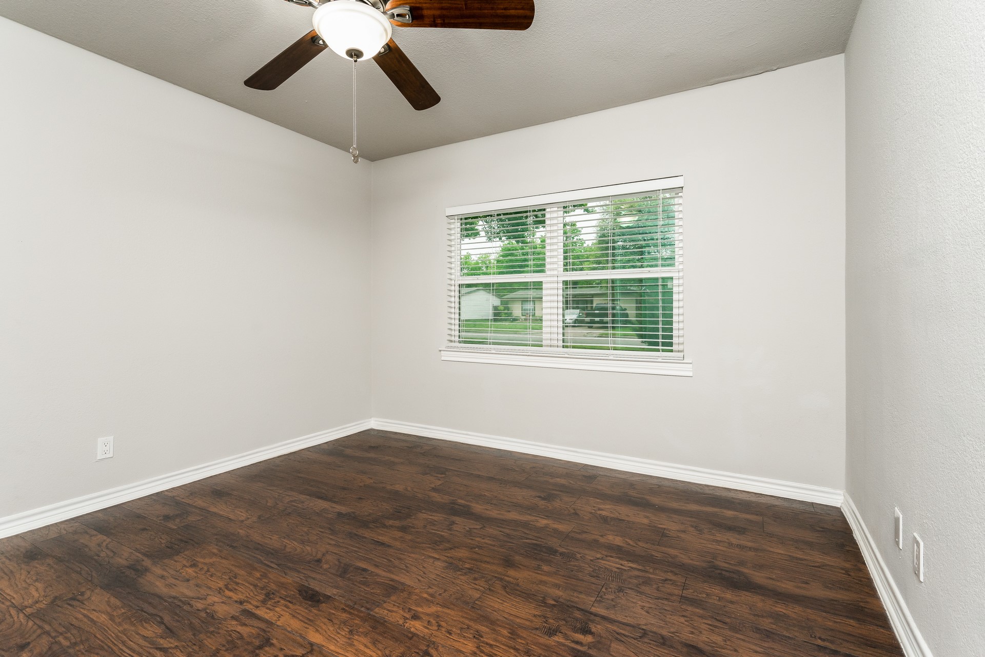 11517 Fernald Avenue Dallas TX 75218