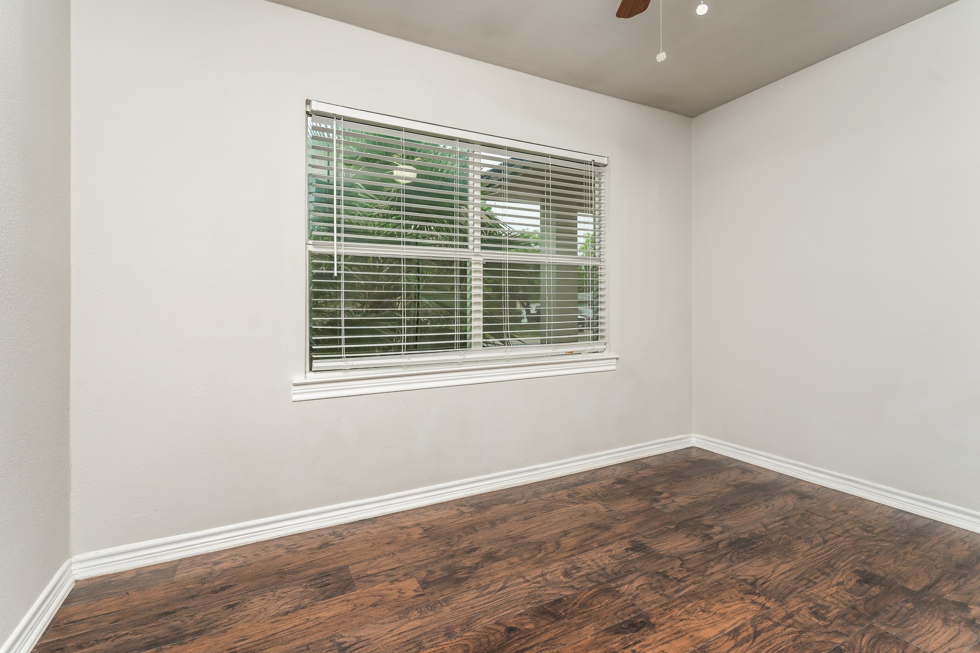 11517 Fernald Avenue Dallas TX 75218