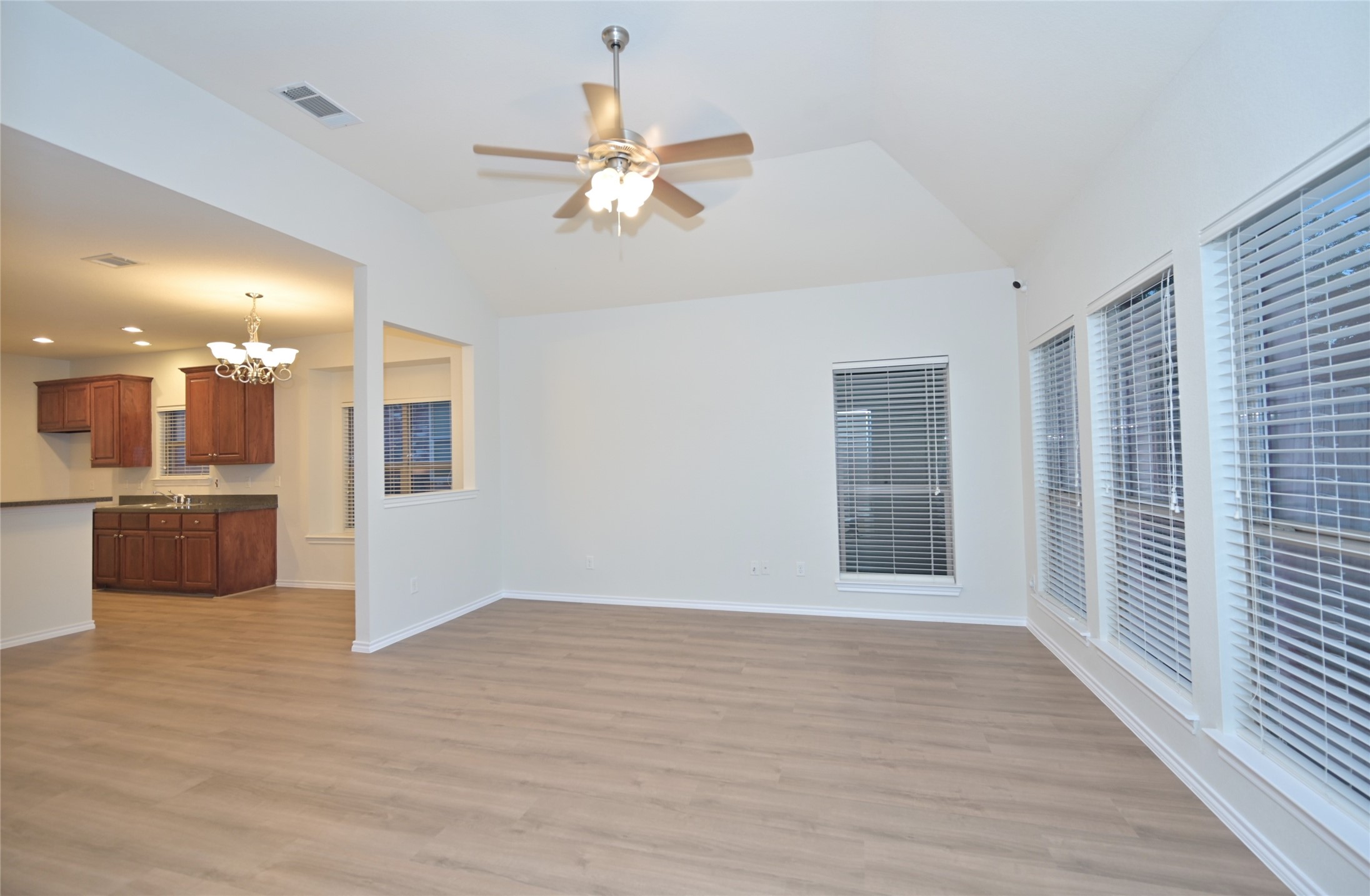 1204 Varacruz Drive Arlington TX 76010