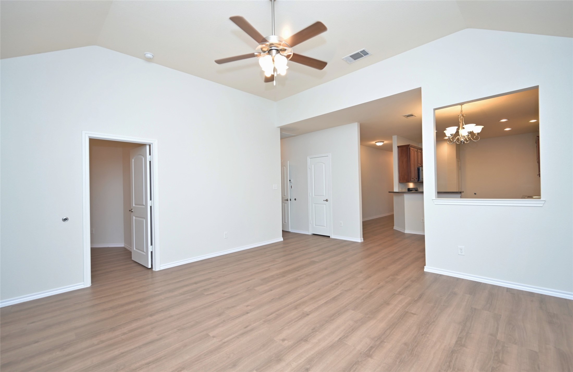1204 Varacruz Drive Arlington TX 76010