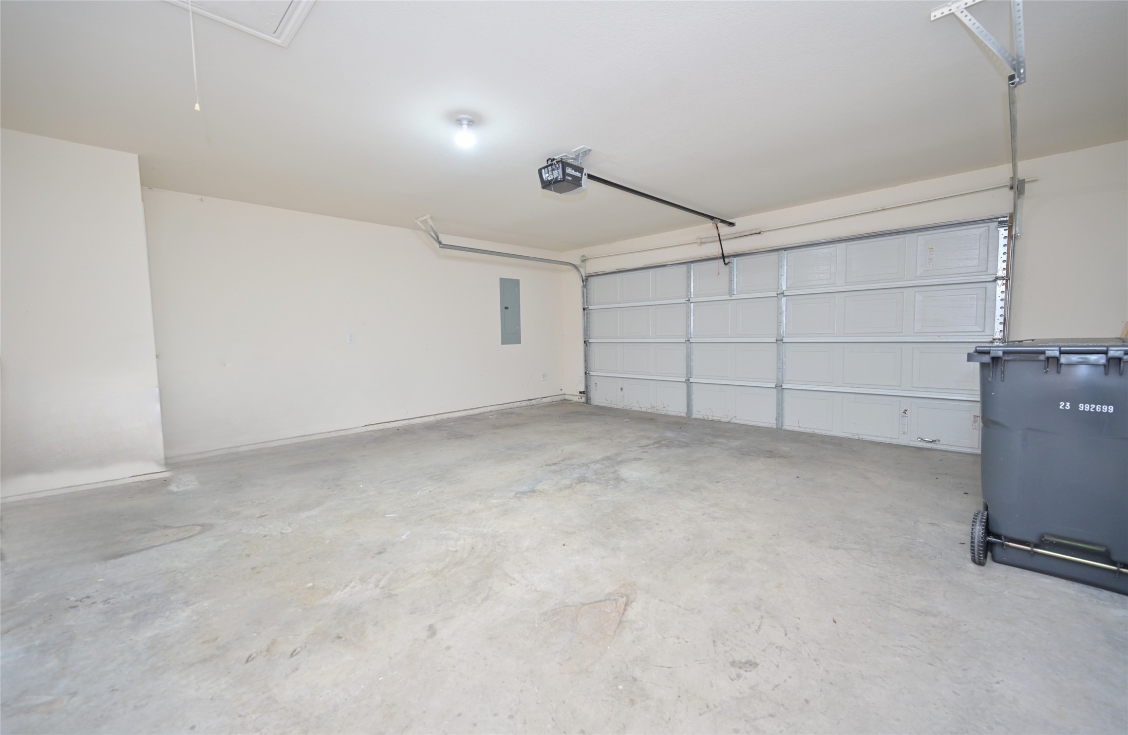 1204 Varacruz Drive Arlington TX 76010