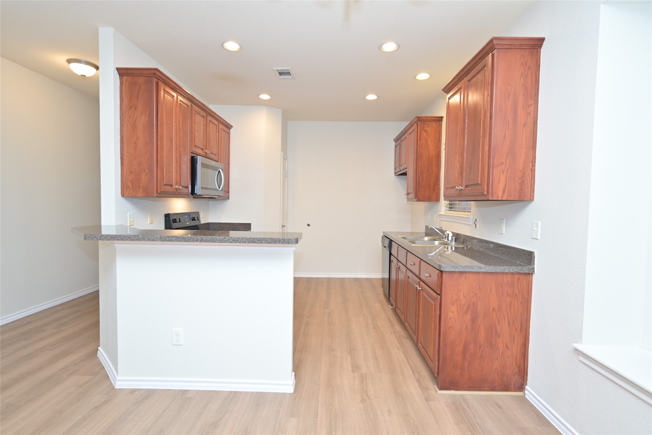 1204 Varacruz Drive Arlington TX 76010